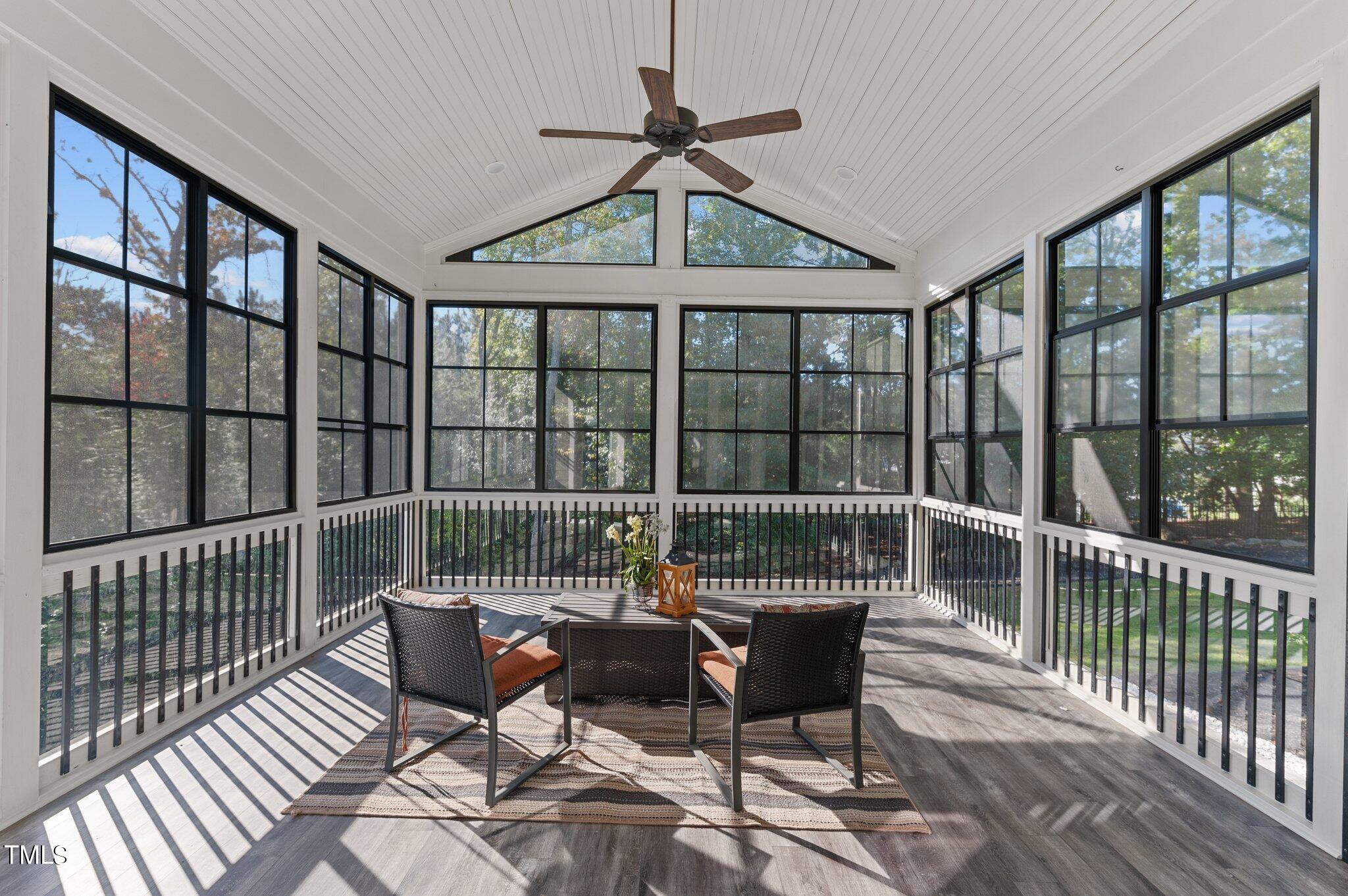 1321 Mackinaw Drive