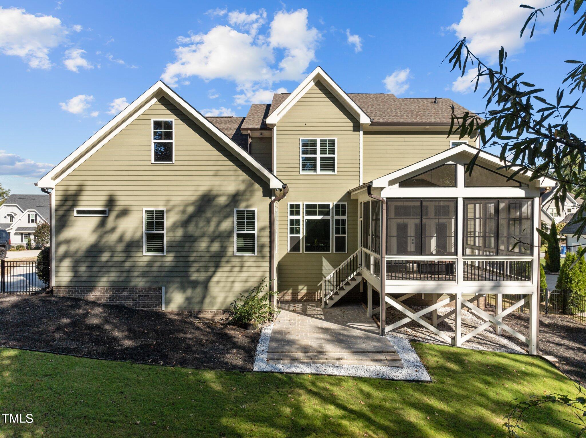 1321 Mackinaw Drive