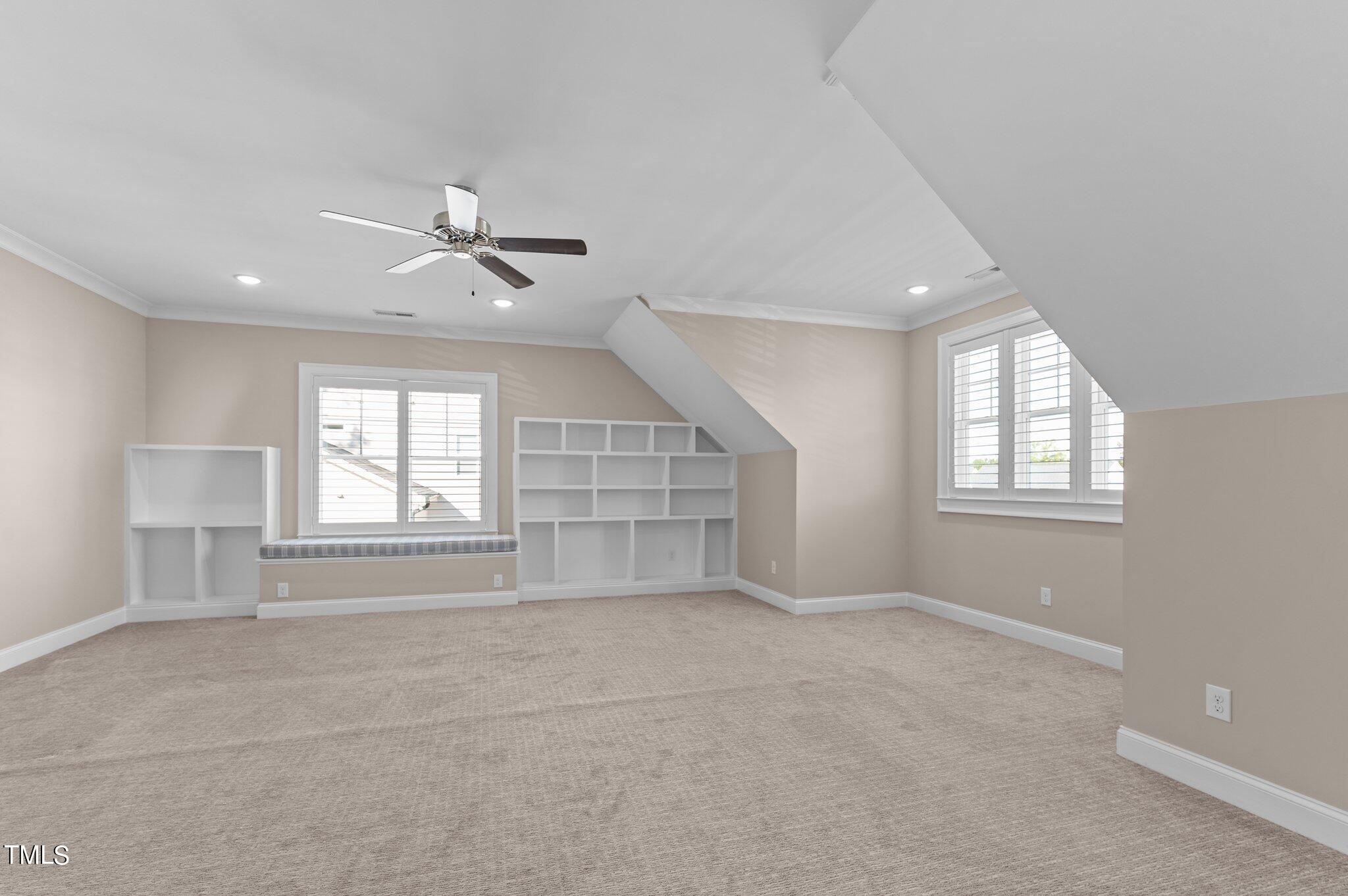 1321 Mackinaw Drive