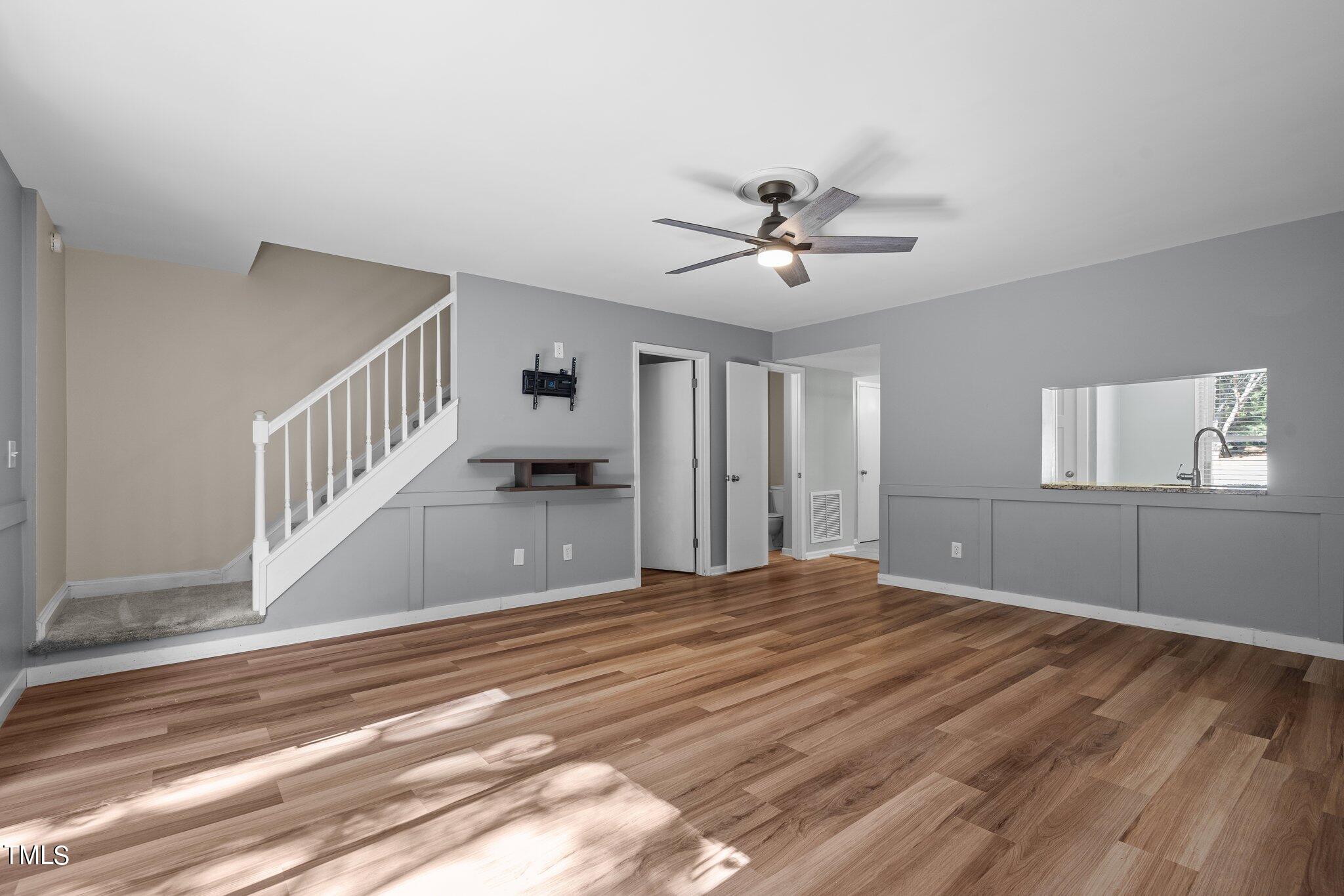 5935 Dixon Drive
