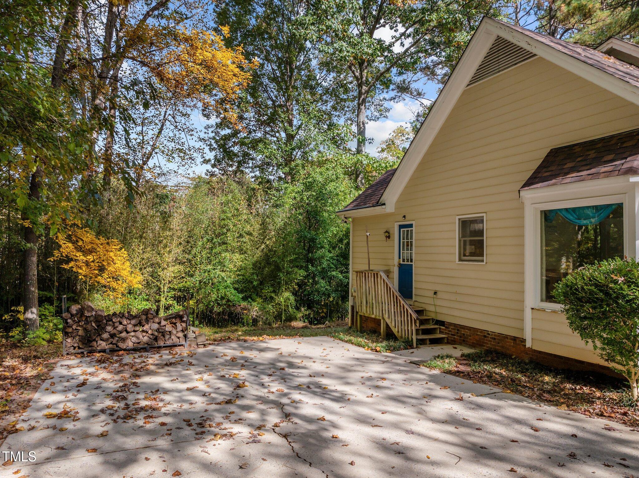 1116 Shadywood Lane