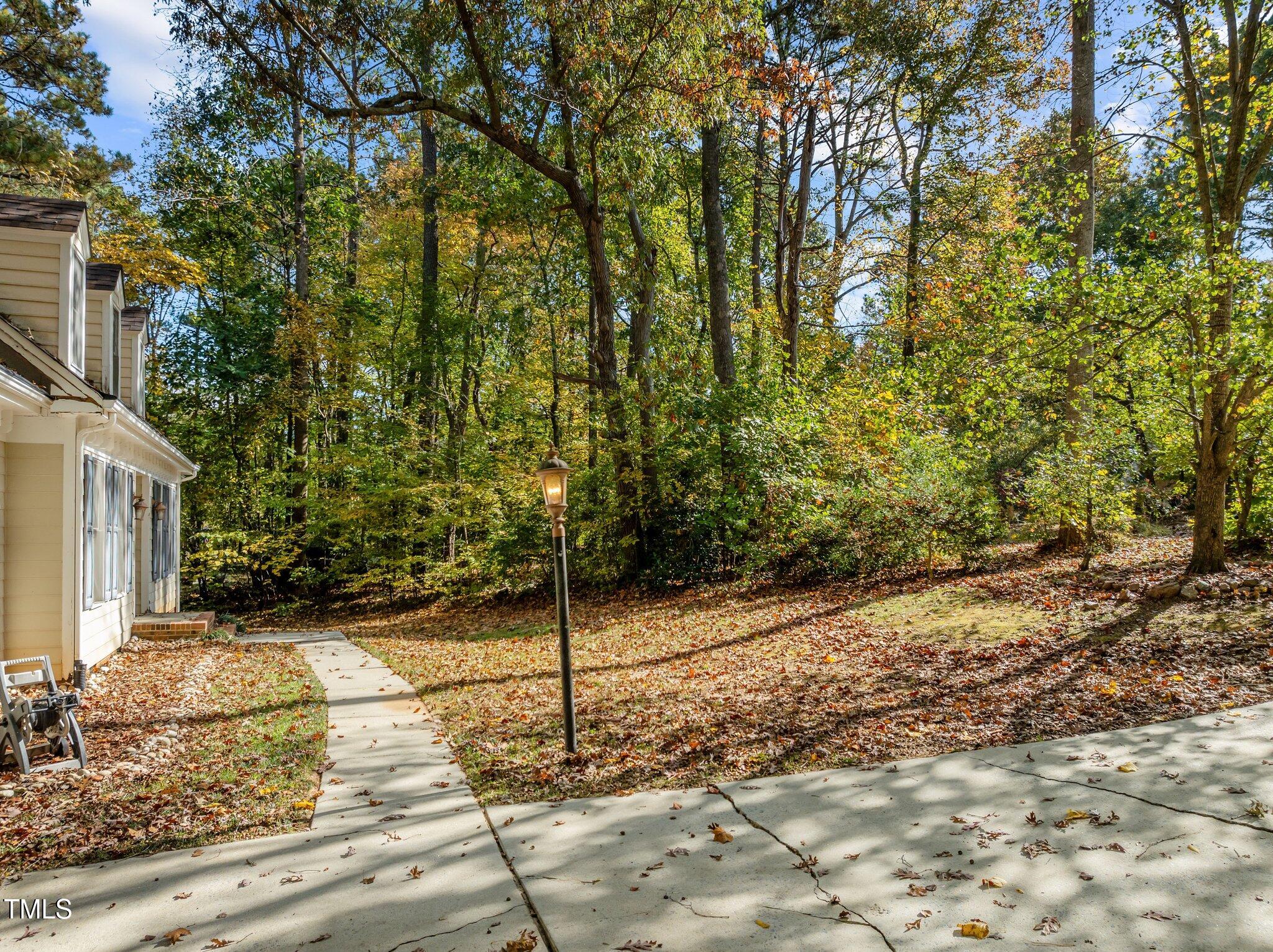 1116 Shadywood Lane