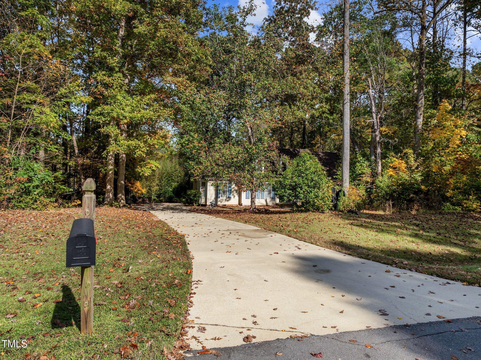 1116 Shadywood Lane
