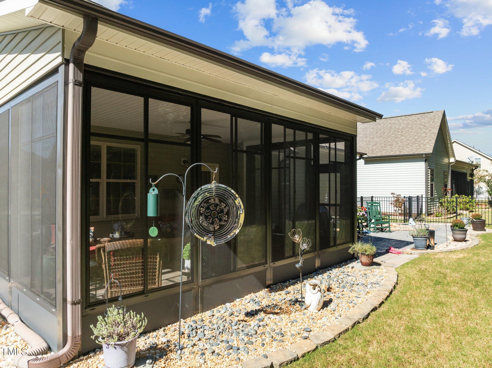 121 Meadowrue Lane