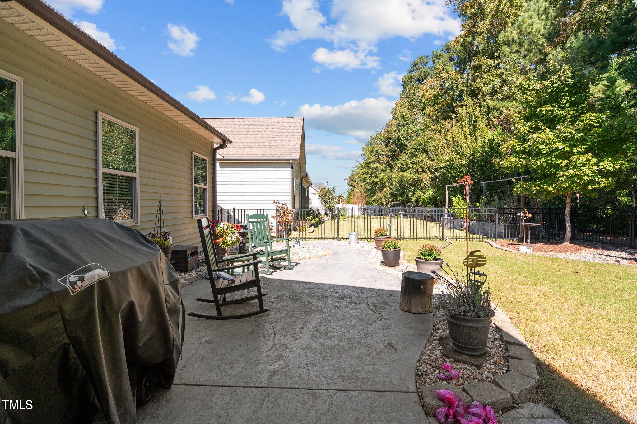 121 Meadowrue Lane