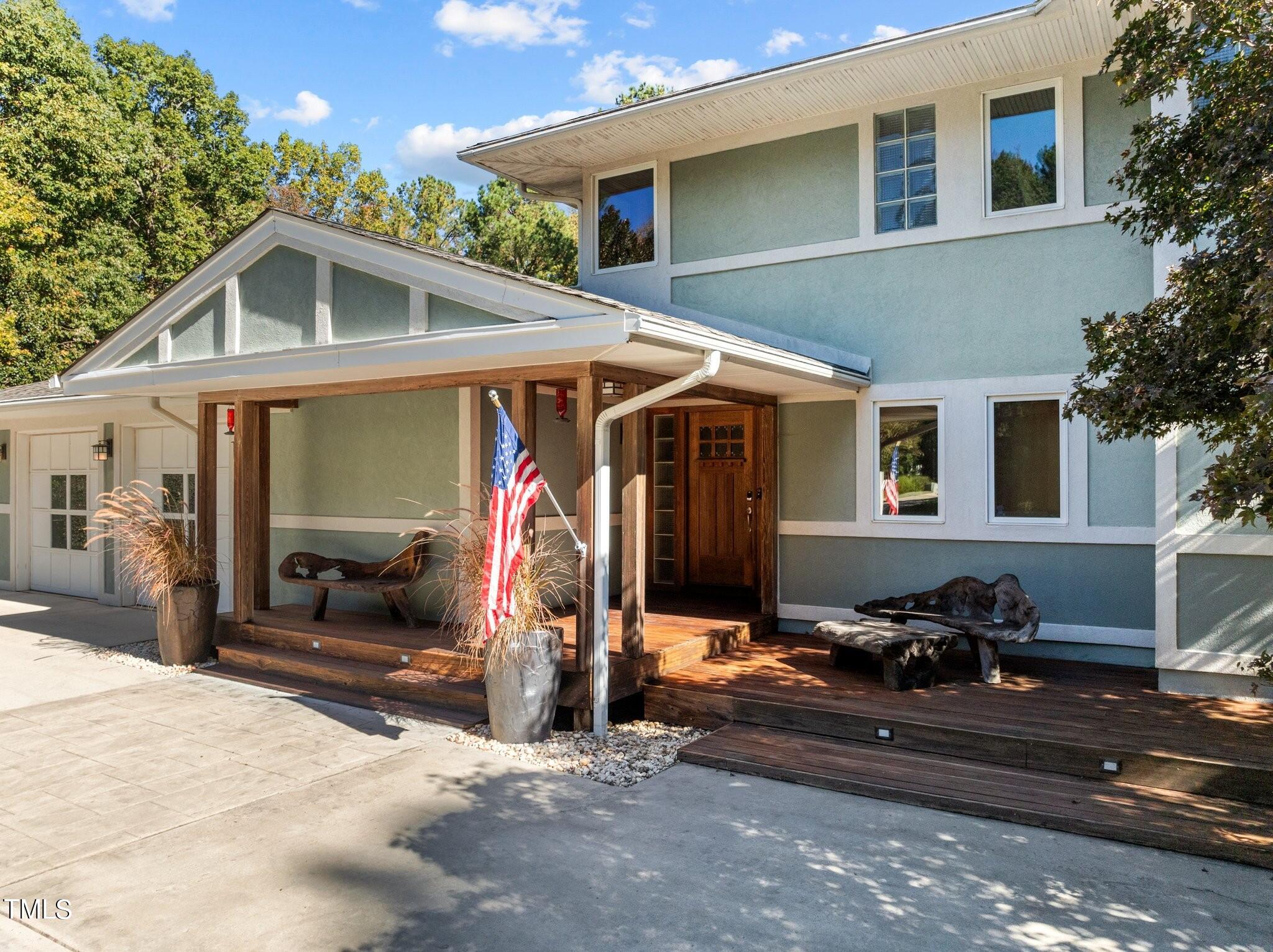 1209 Ravens Point Circle
