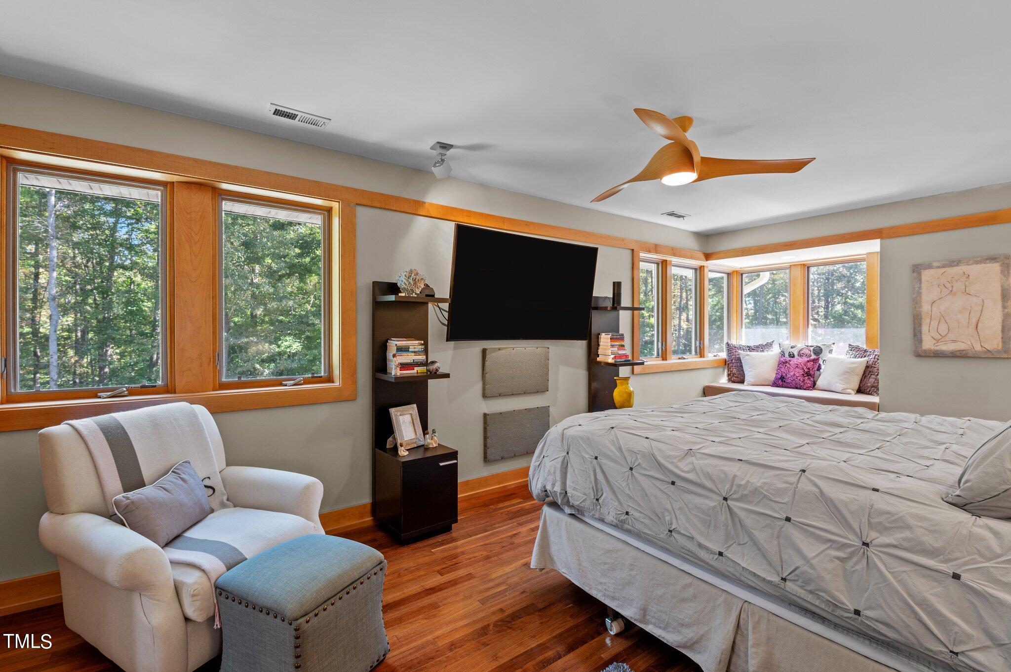 1209 Ravens Point Circle