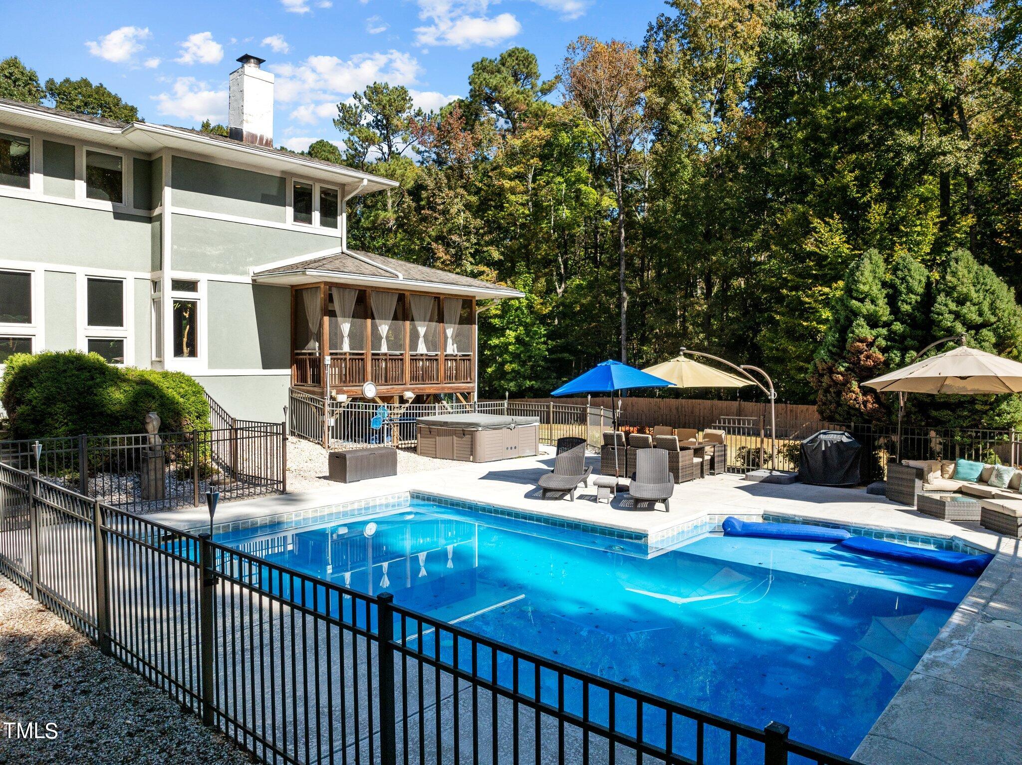1209 Ravens Point Circle