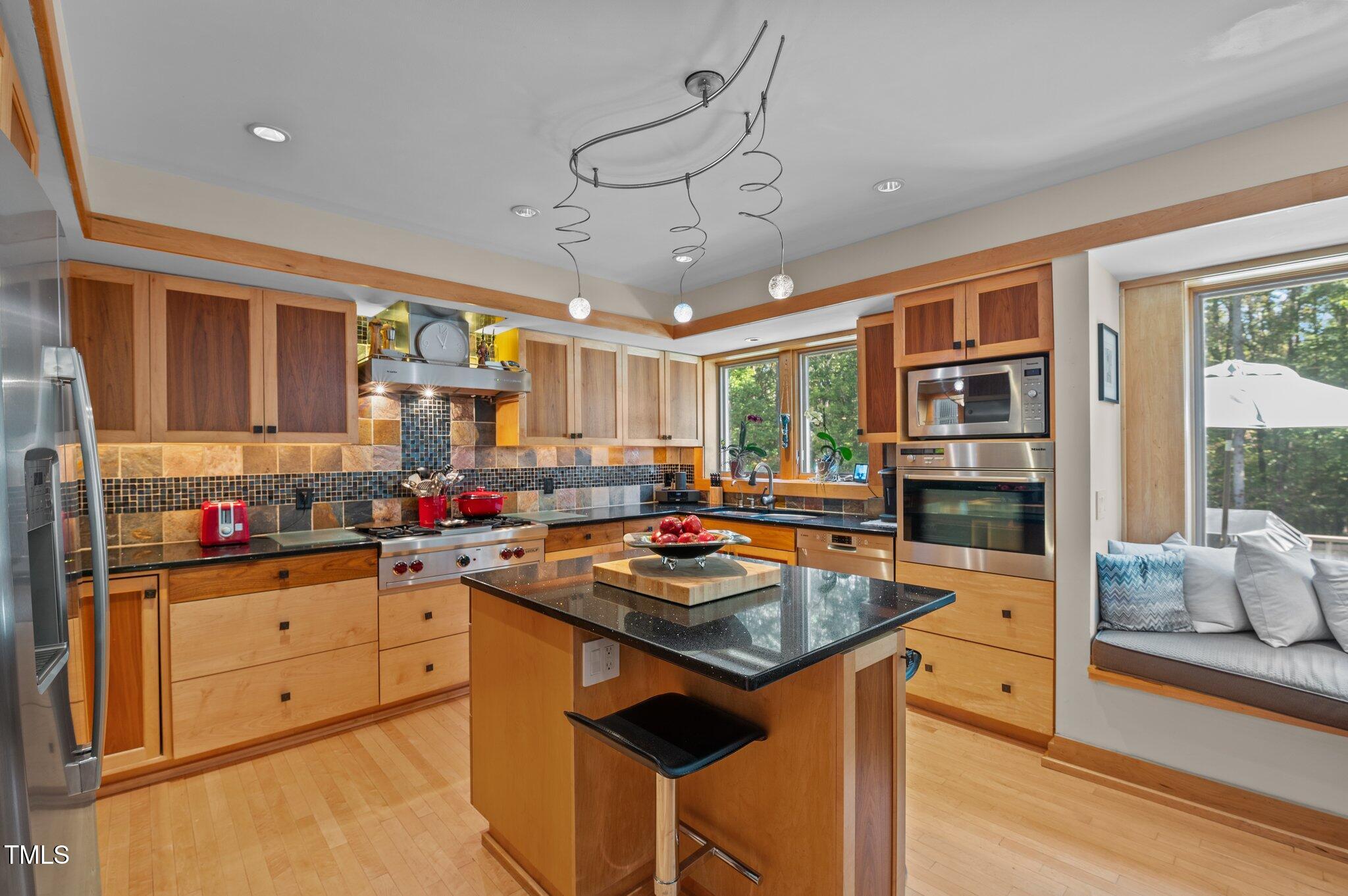 1209 Ravens Point Circle