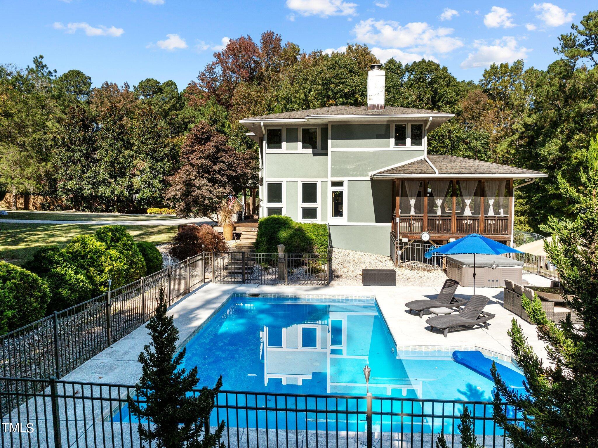 1209 Ravens Point Circle