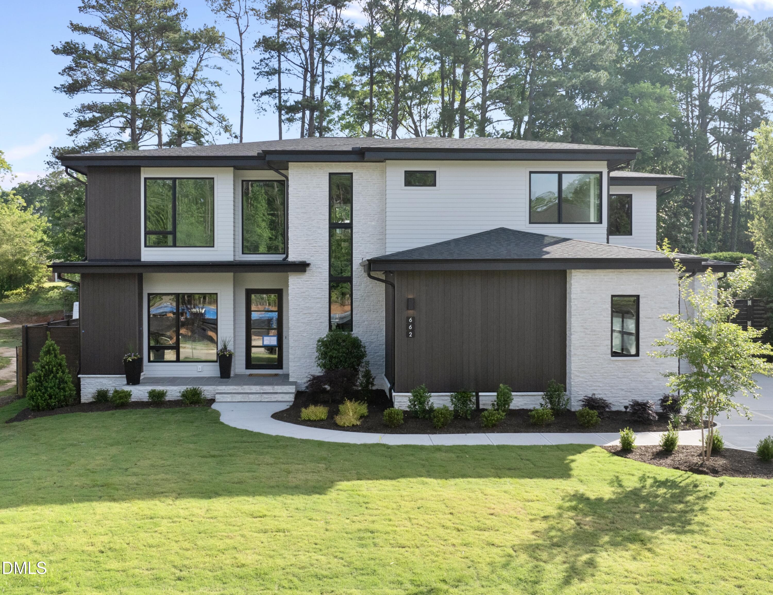 662 Manchester Drive