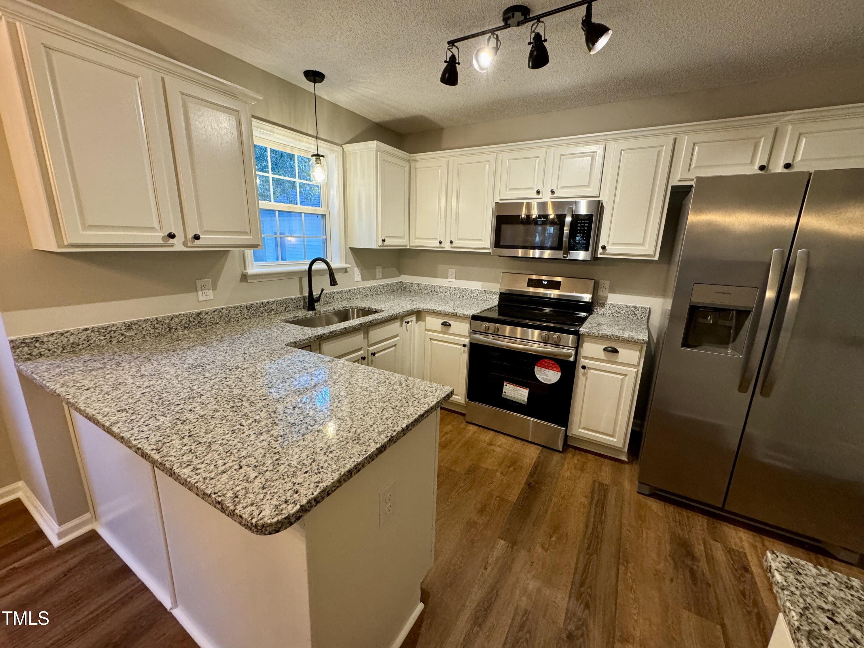 250 S Ridge Drive