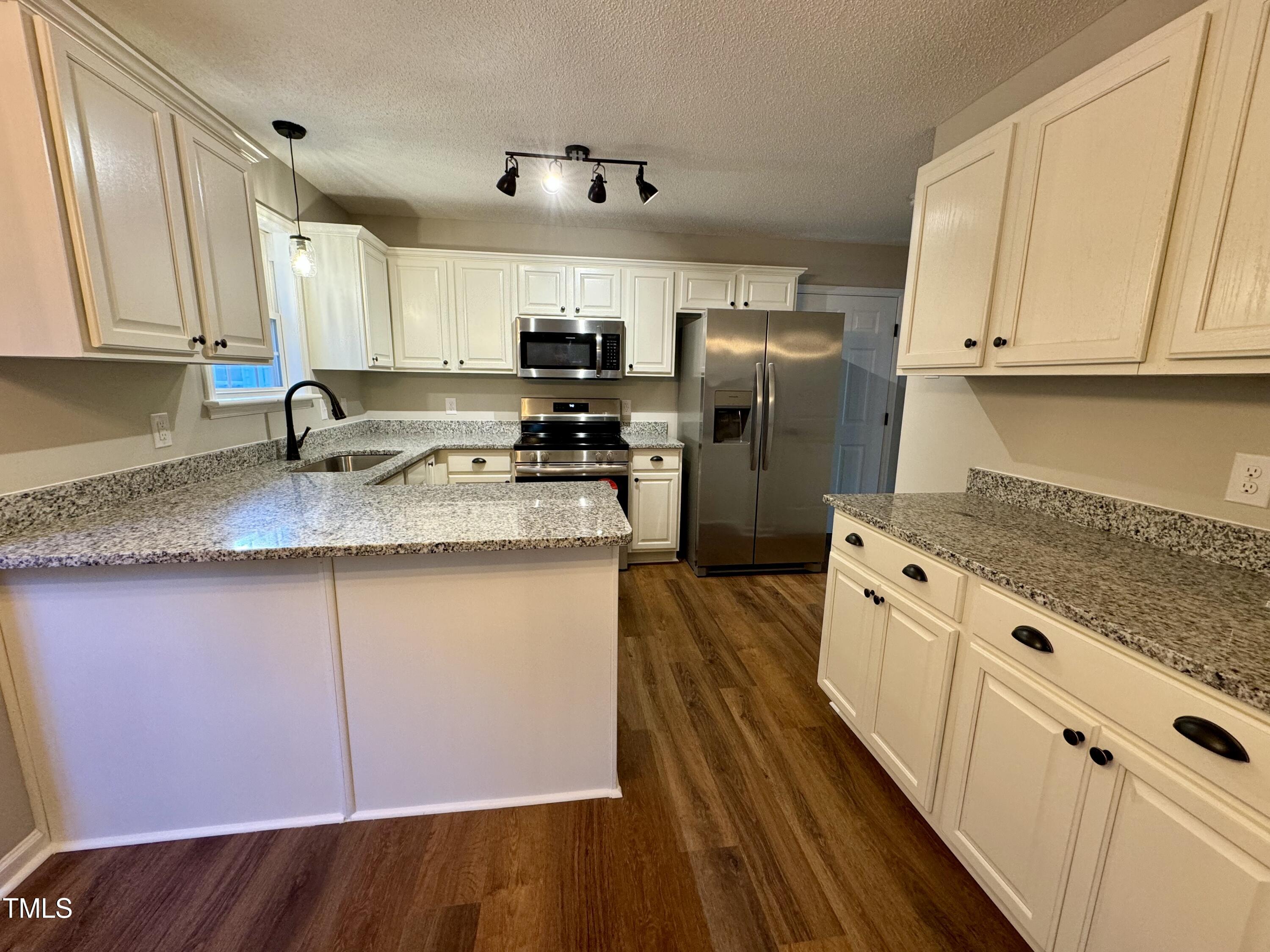 250 S Ridge Drive