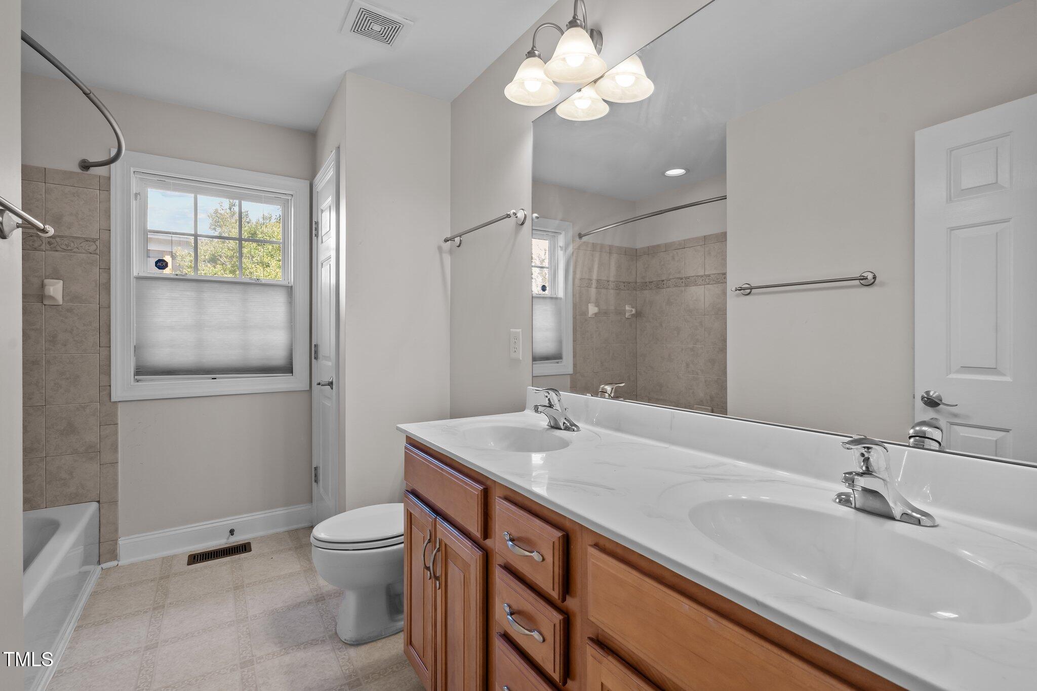 1005 Bellenden Drive