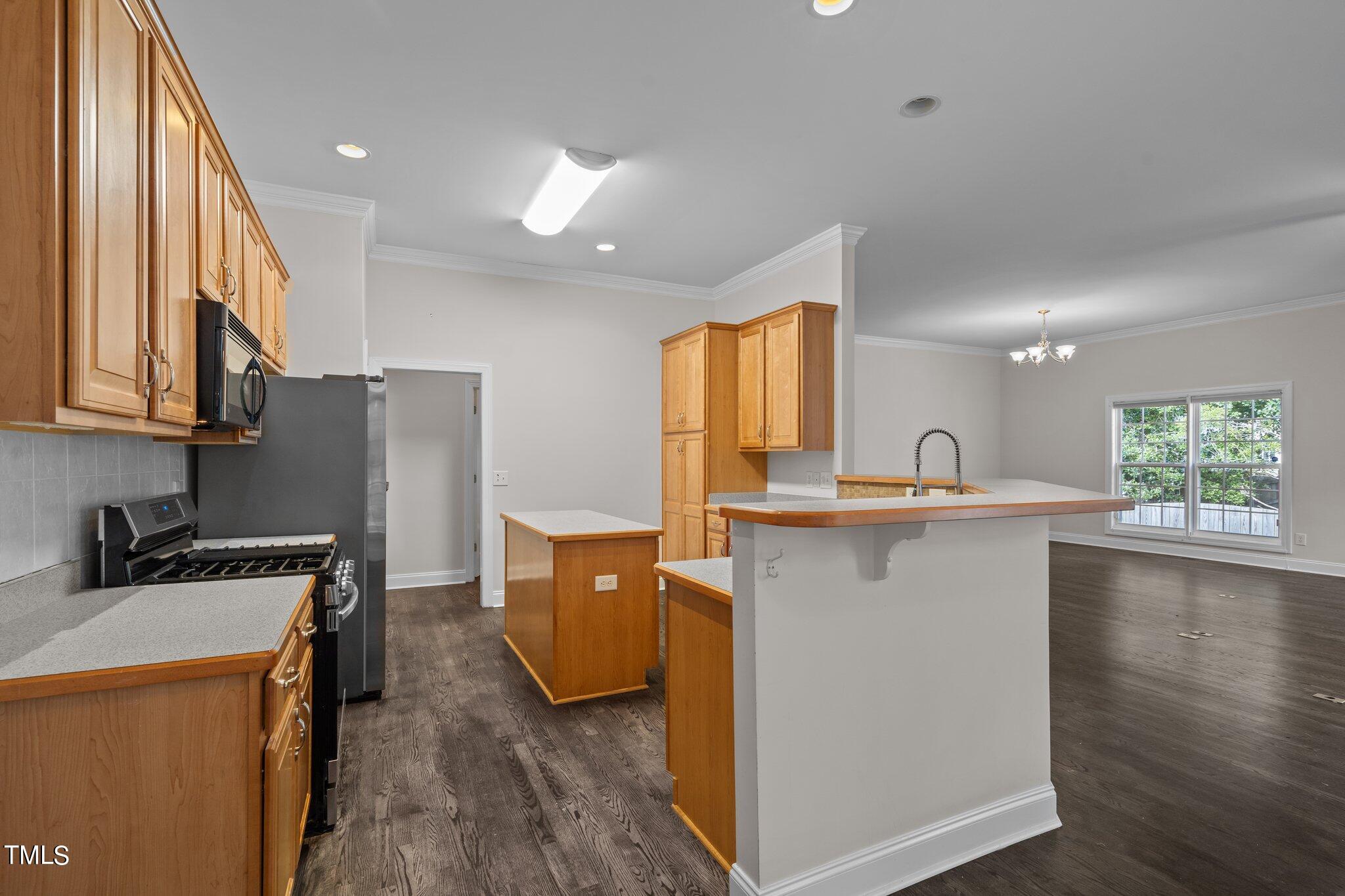 1005 Bellenden Drive