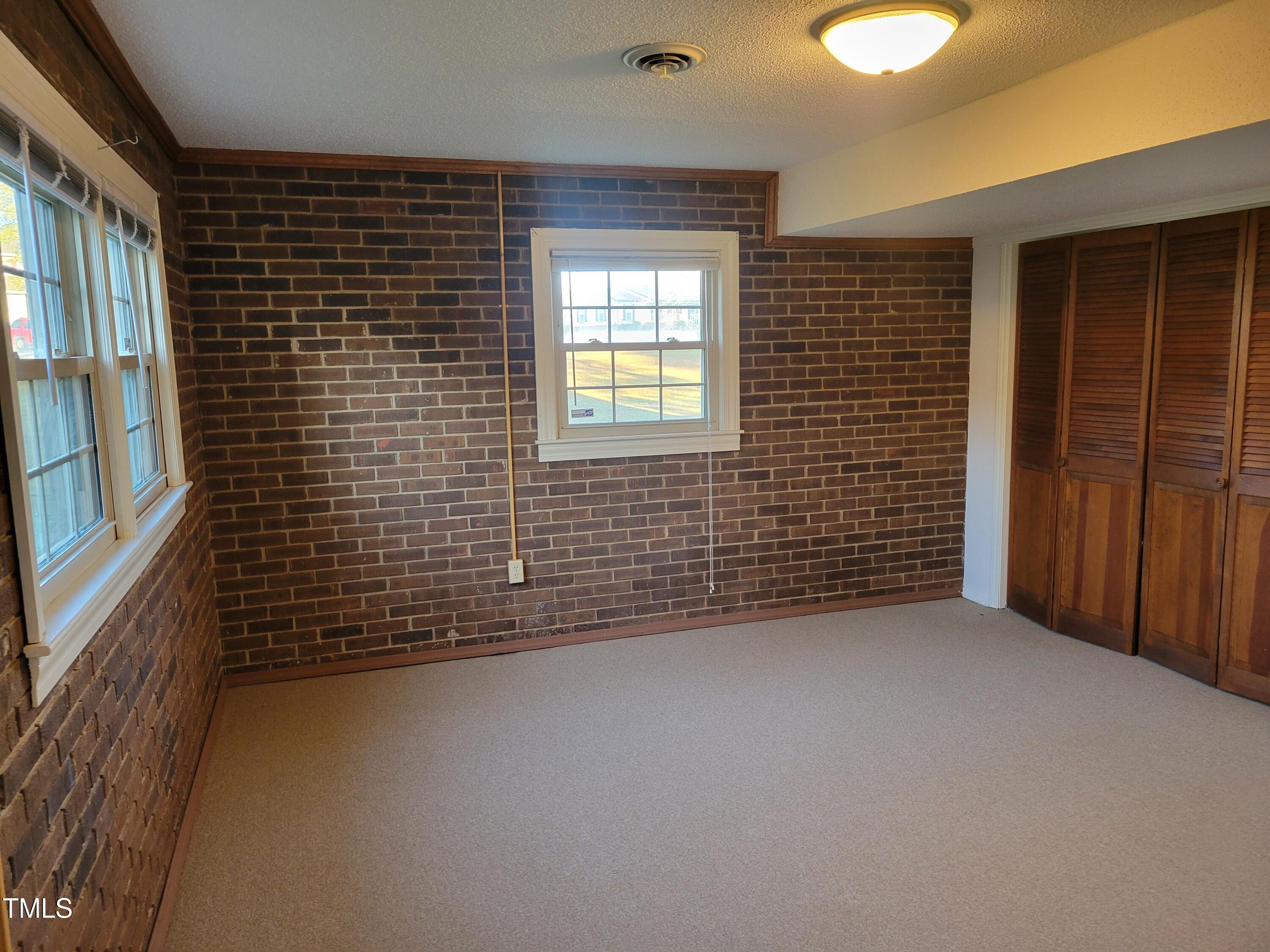316 Edgewater Drive