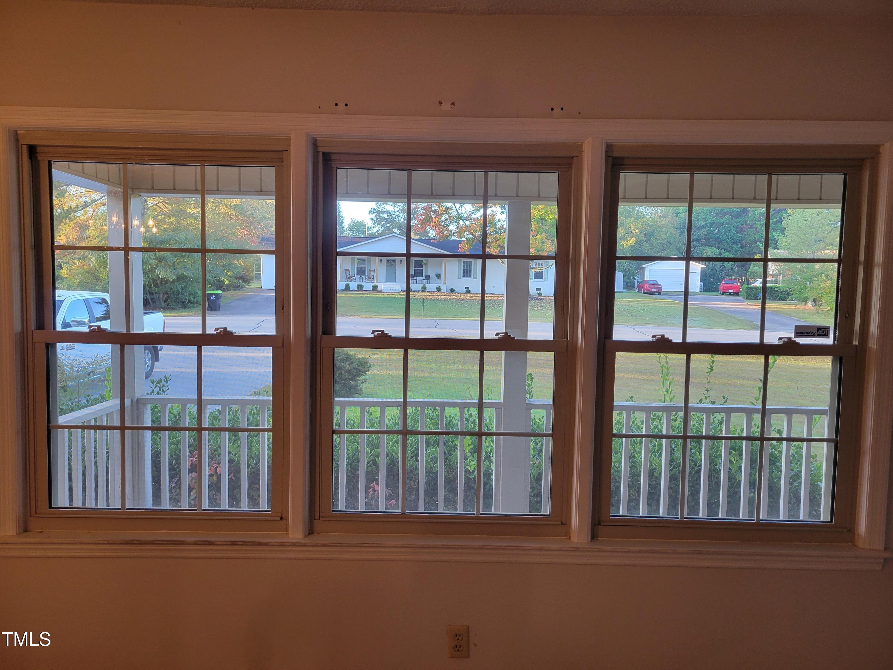 316 Edgewater Drive