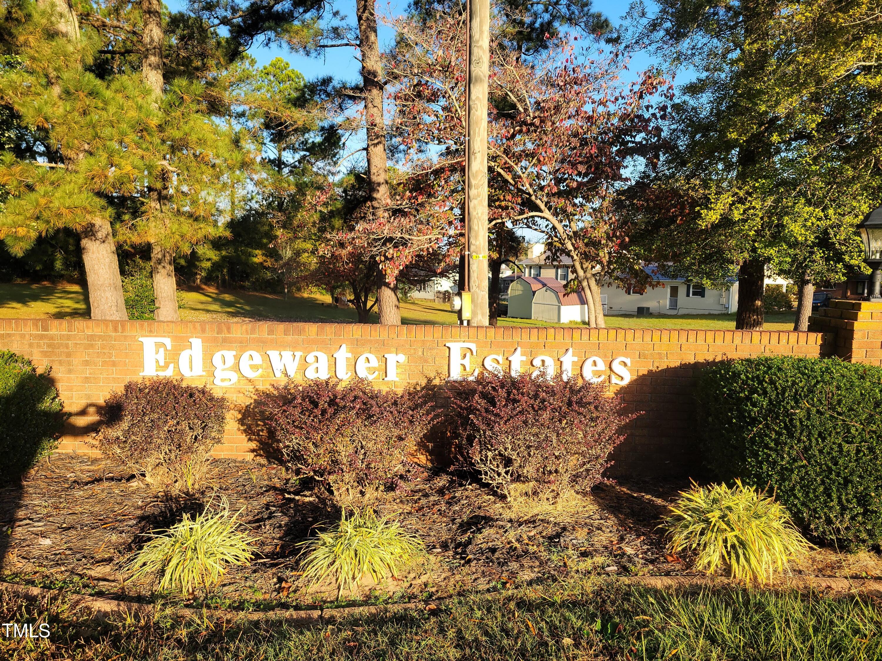 316 Edgewater Drive