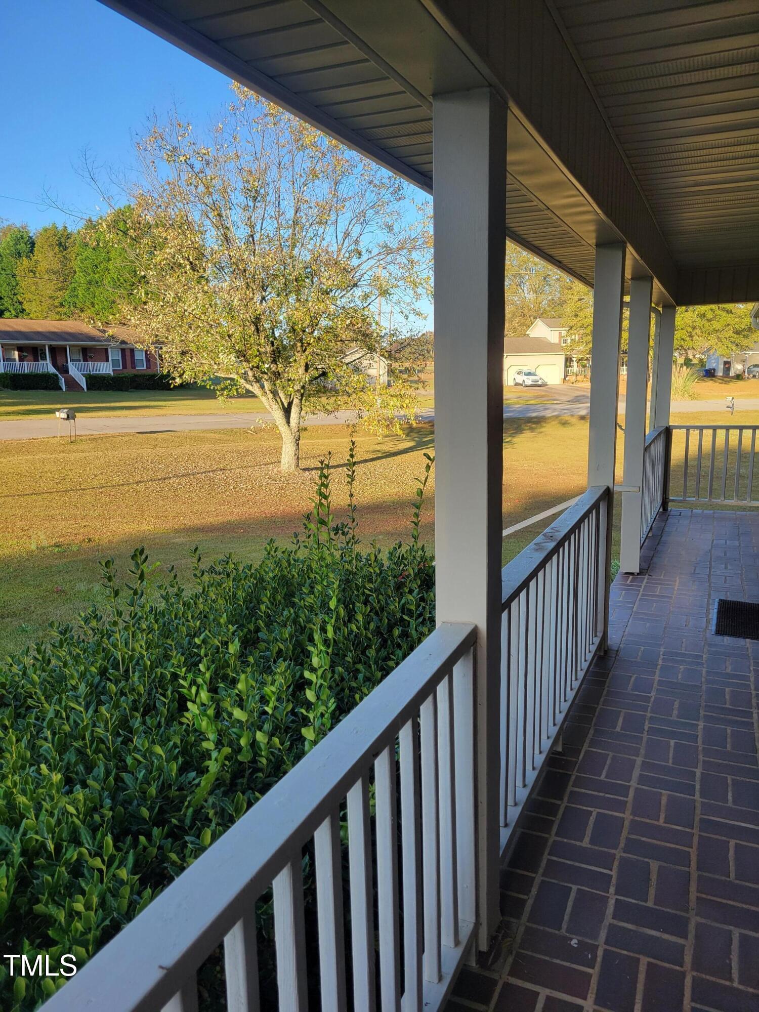 316 Edgewater Drive