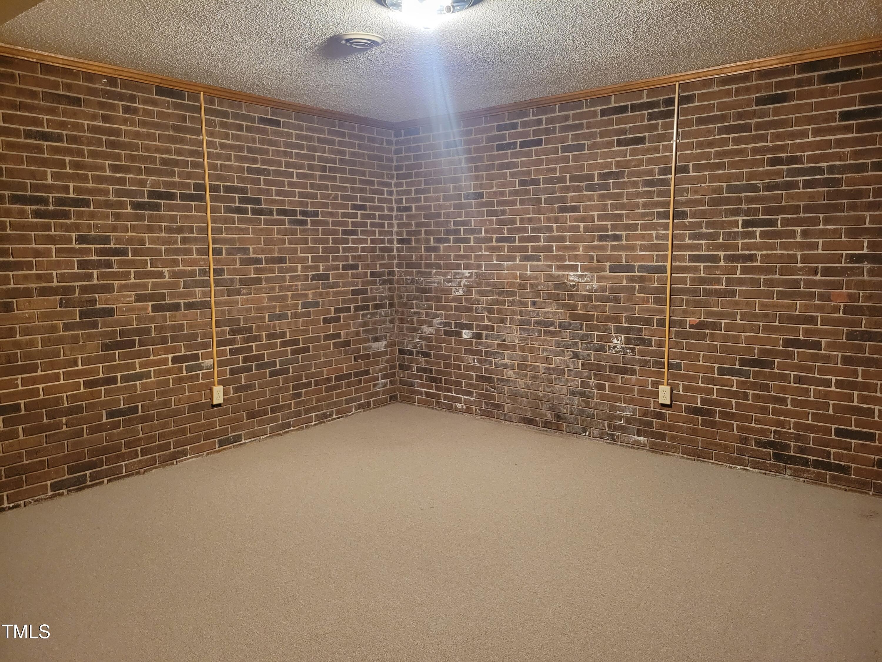316 Edgewater Drive