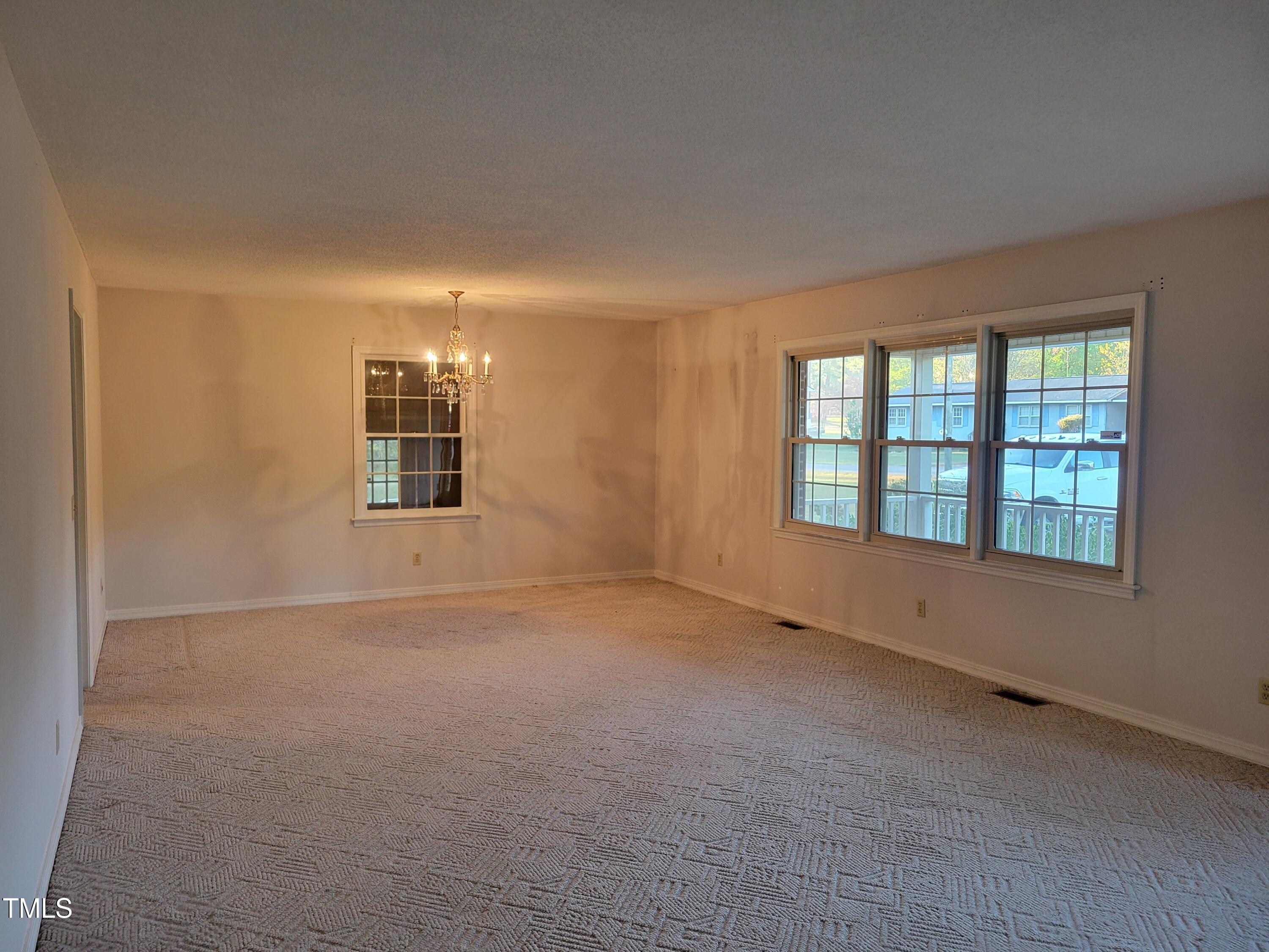316 Edgewater Drive