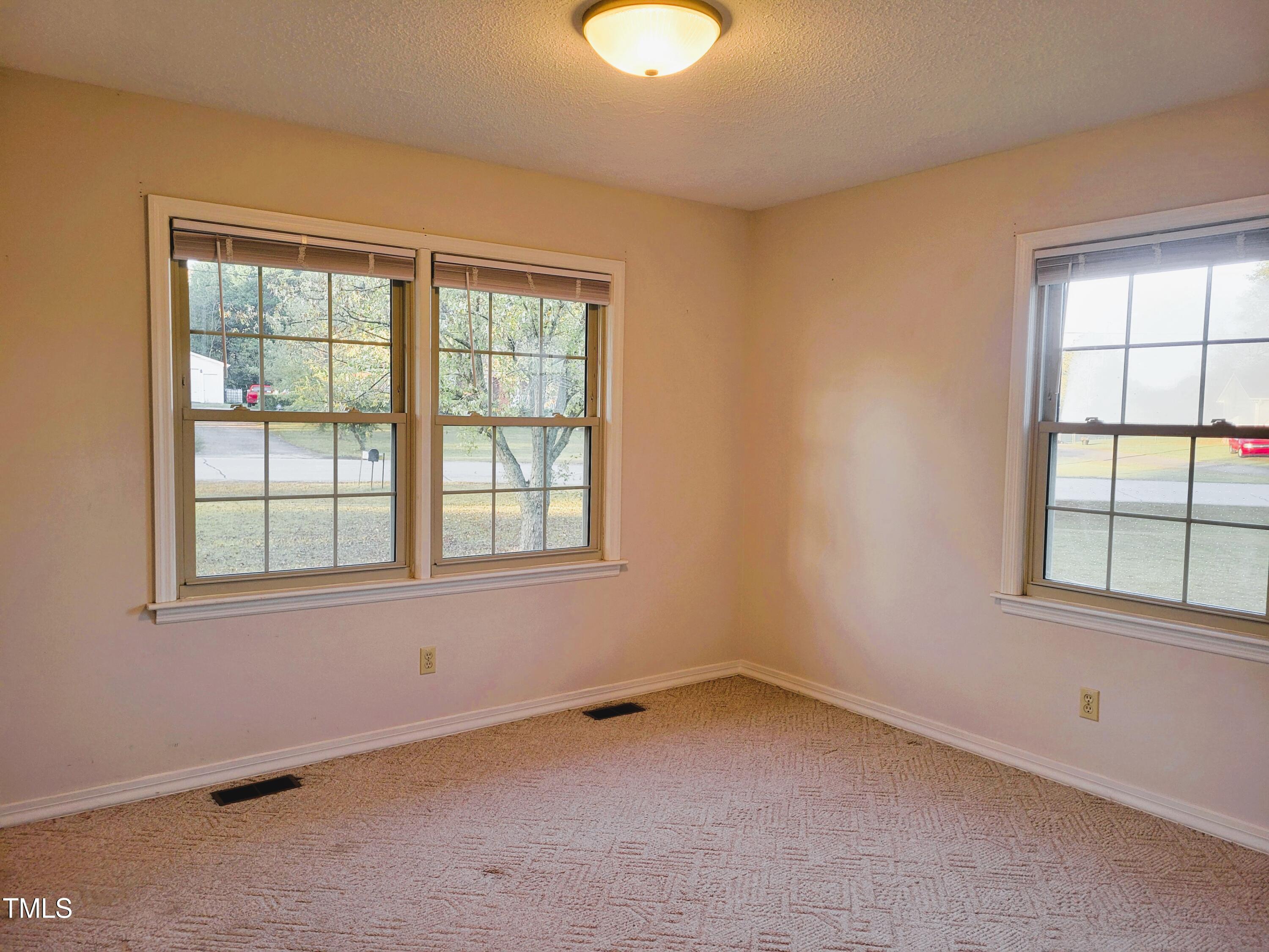 316 Edgewater Drive