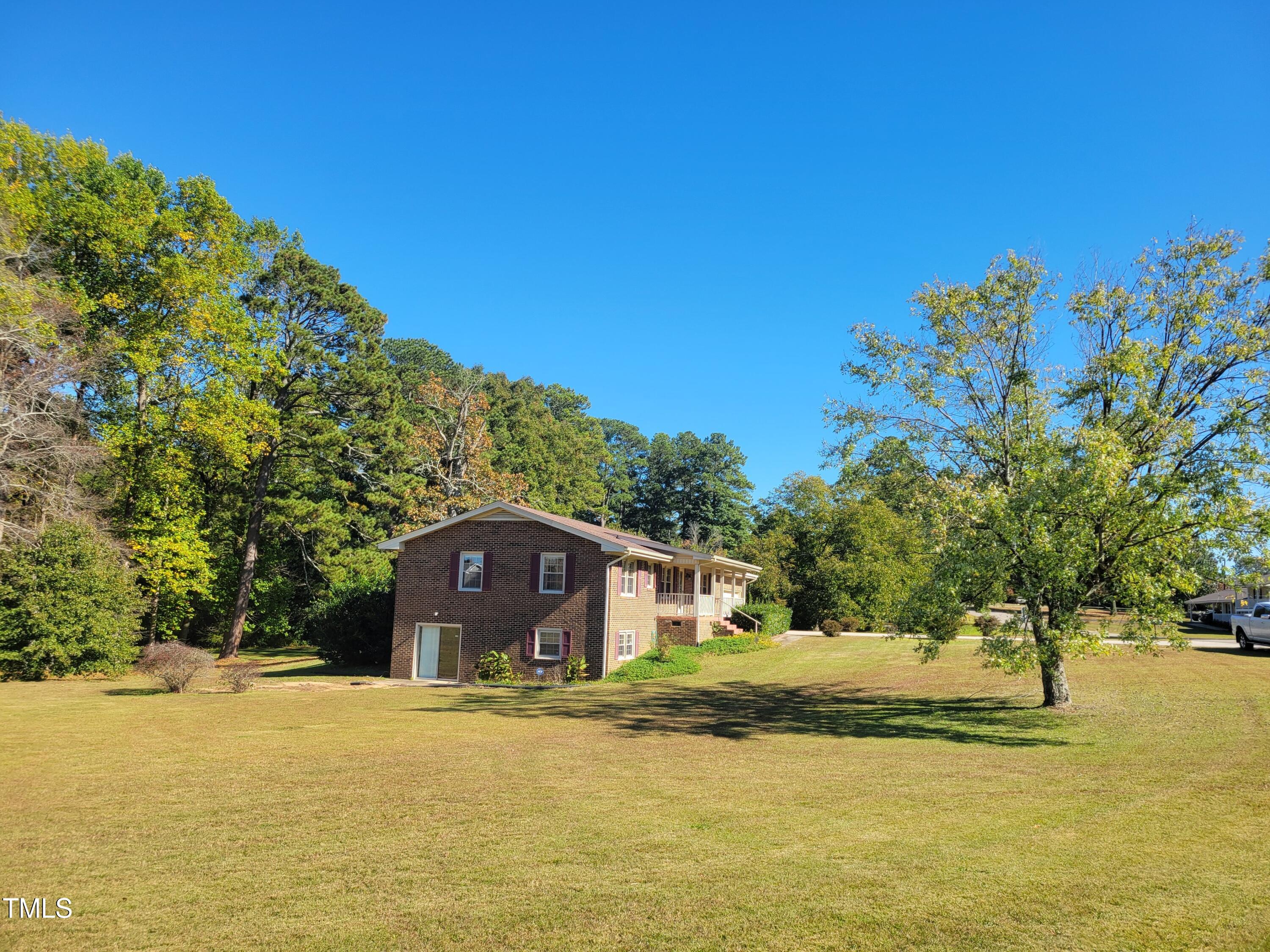 316 Edgewater Drive