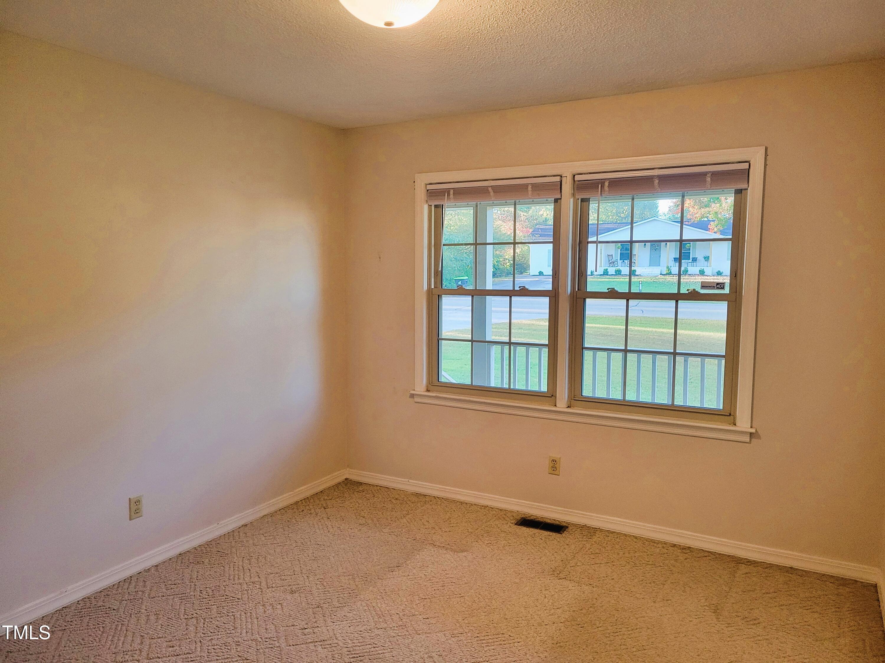 316 Edgewater Drive