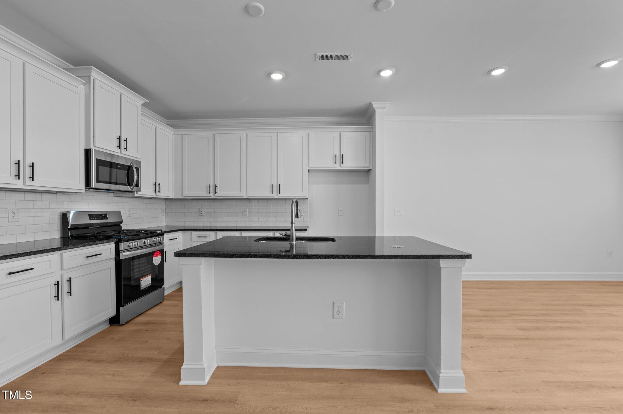 955 Alma Railway Drive # 563