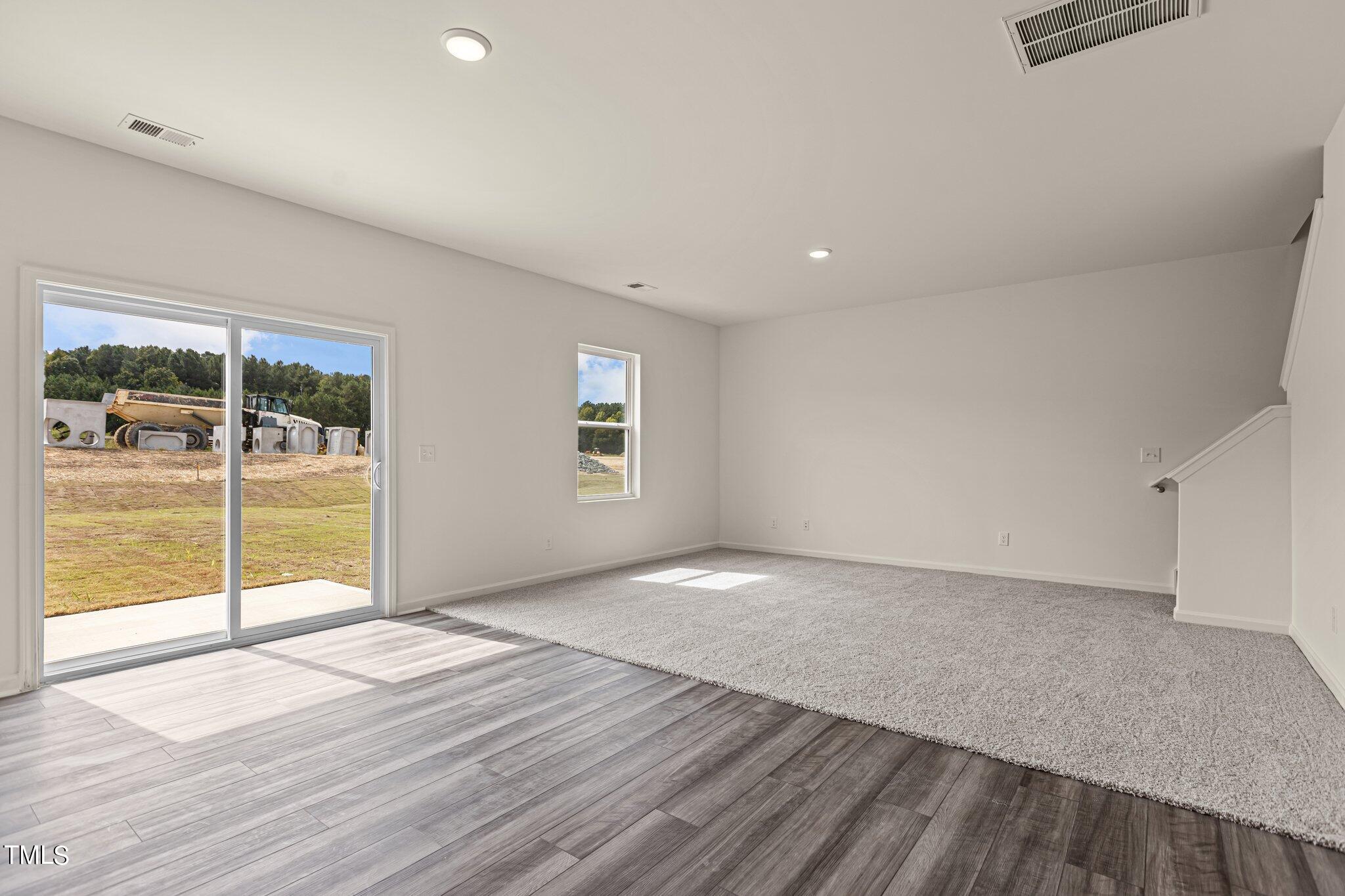 21 Rolling Banks Drive