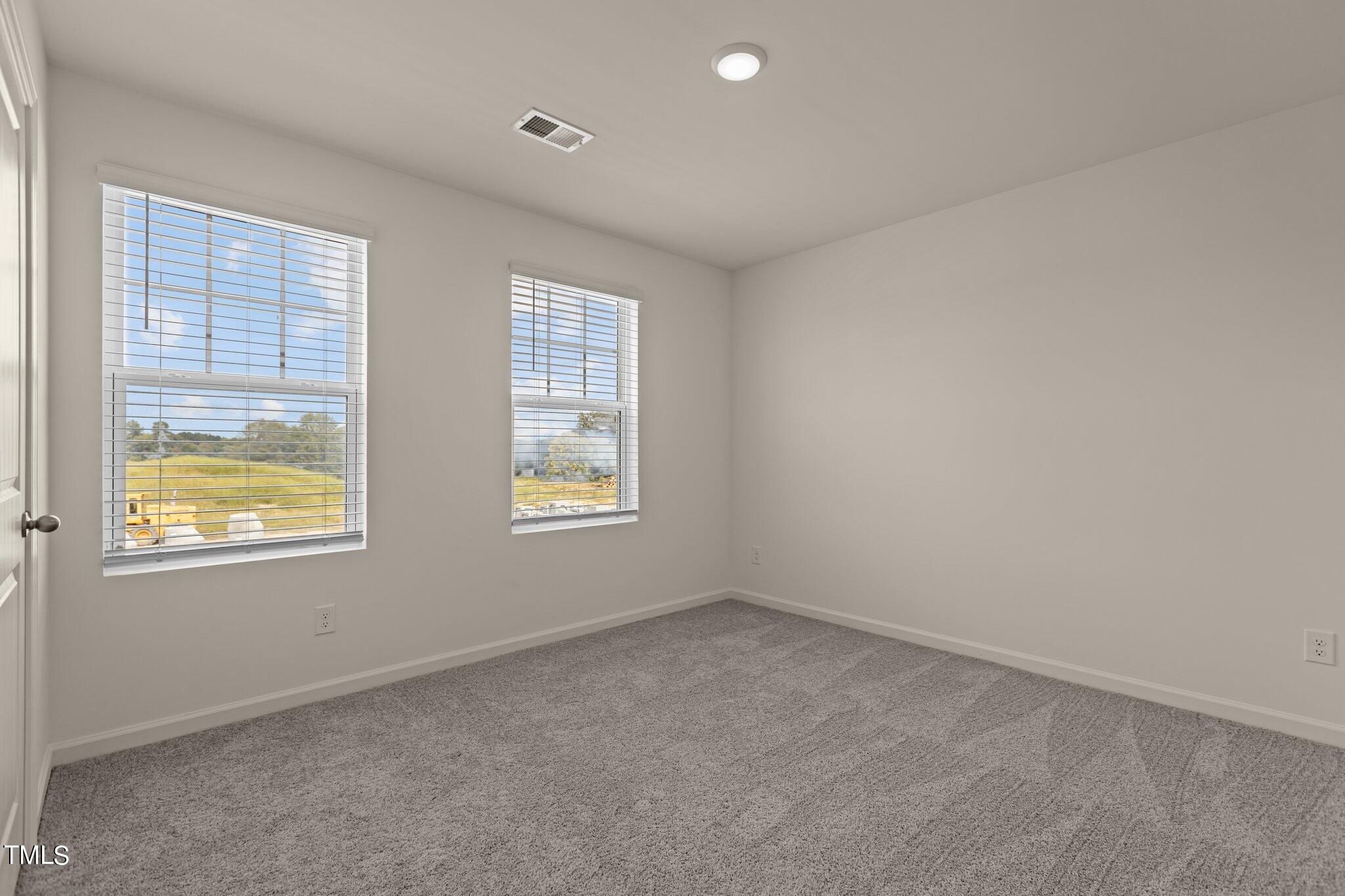 21 Rolling Banks Drive