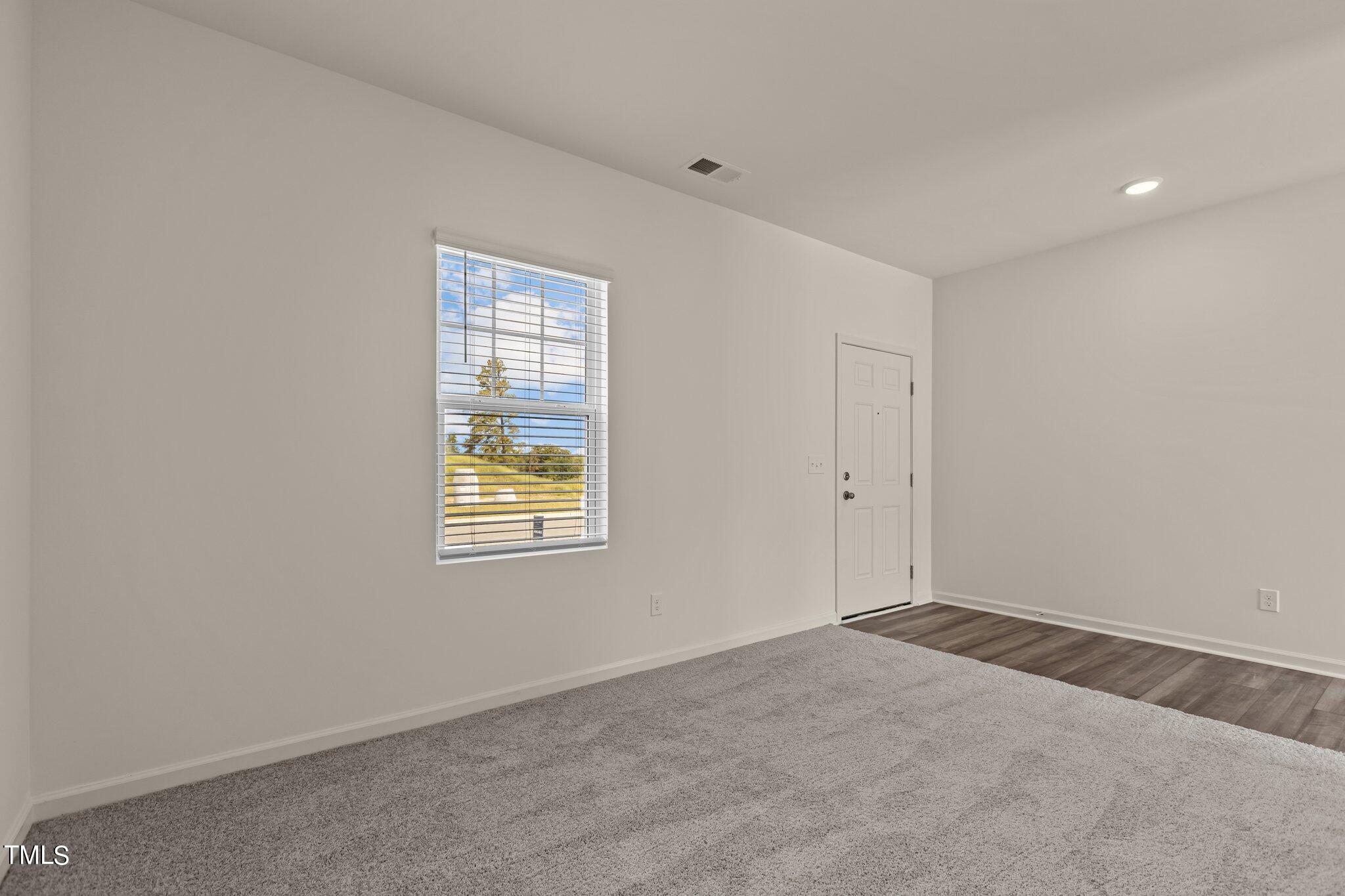 21 Rolling Banks Drive