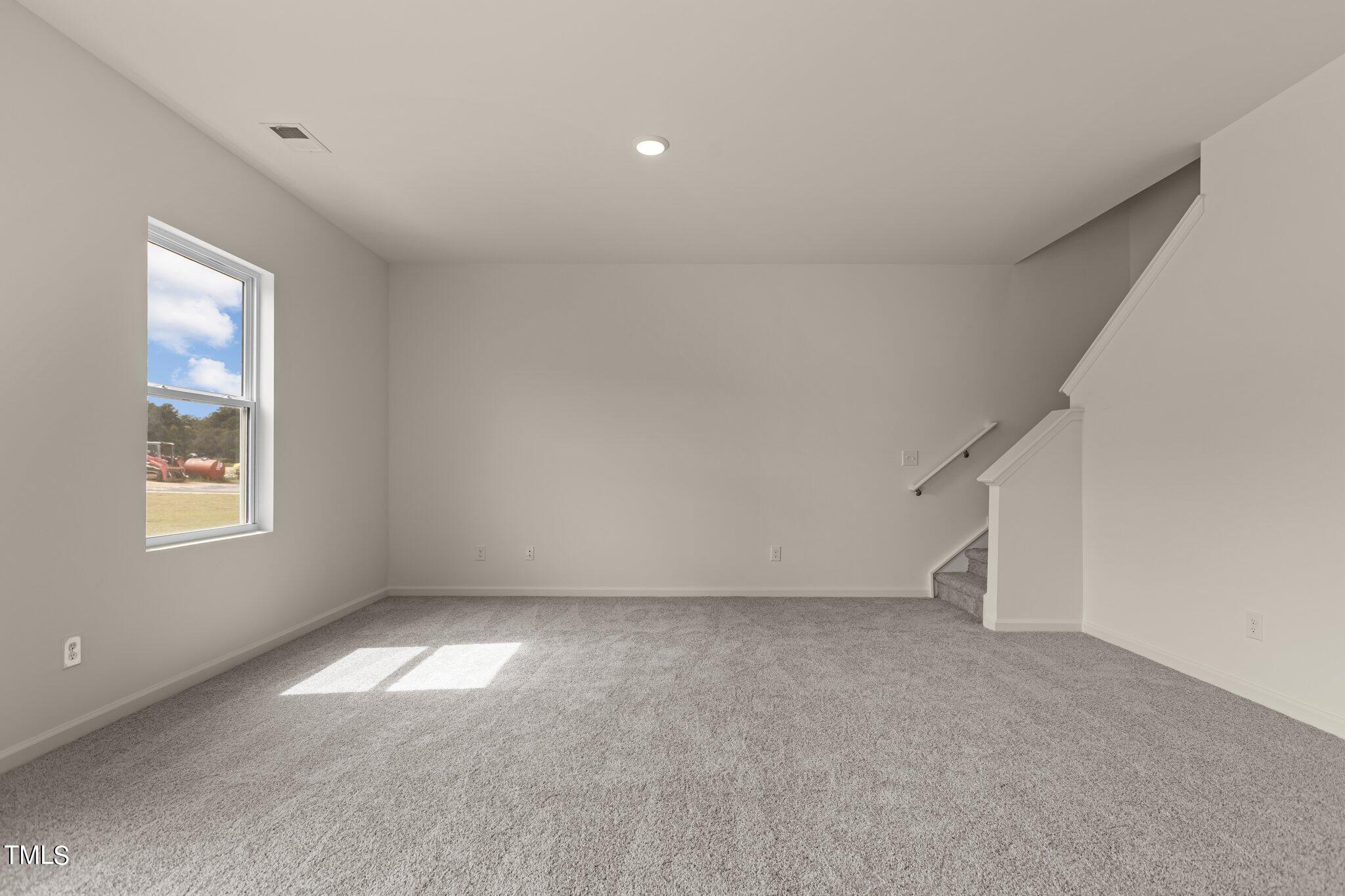 21 Rolling Banks Drive