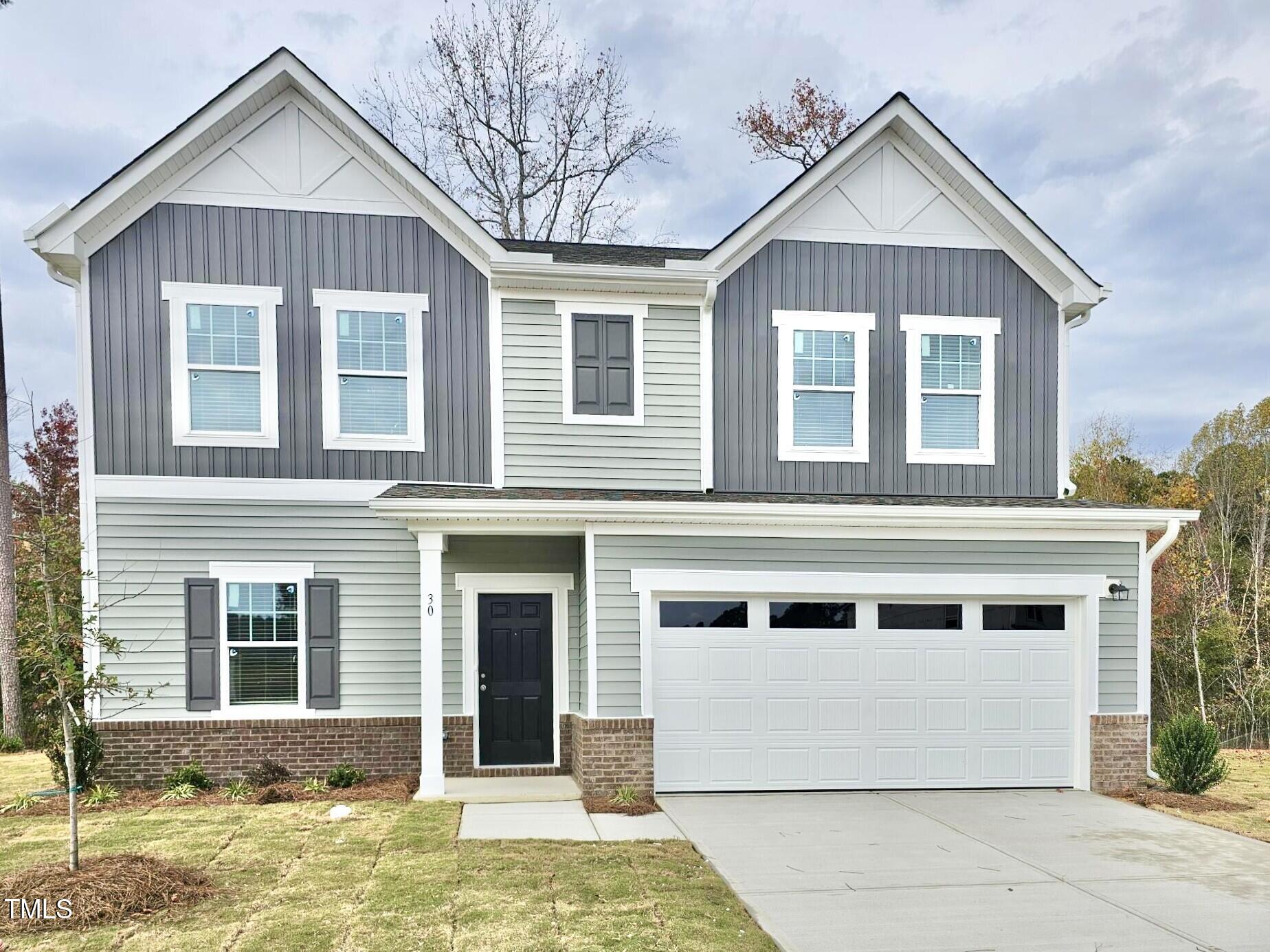30 Rolling Banks Drive
