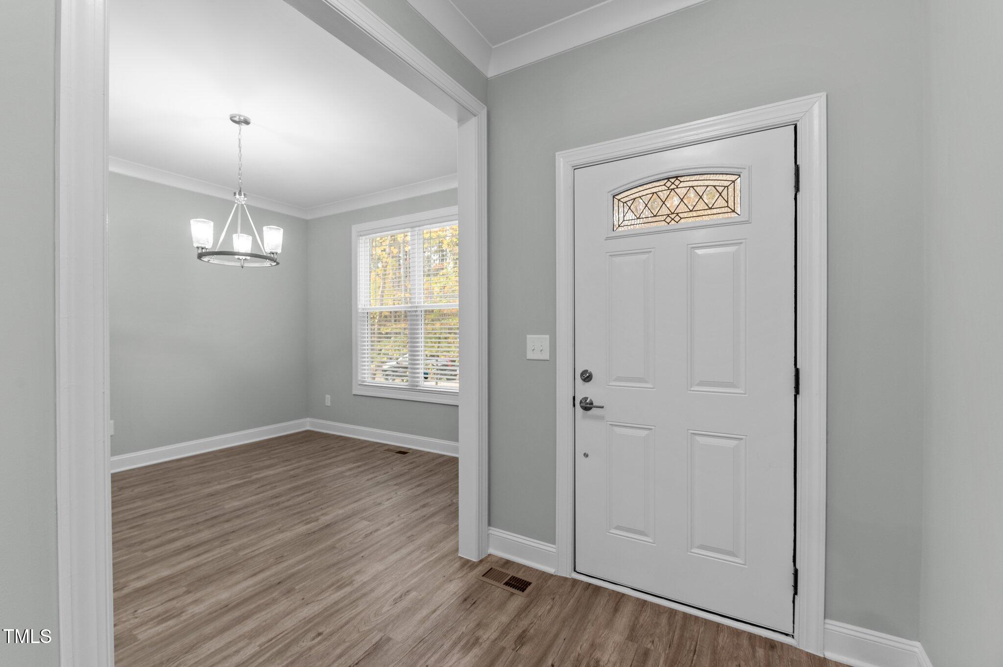 6233 Reagan Lane