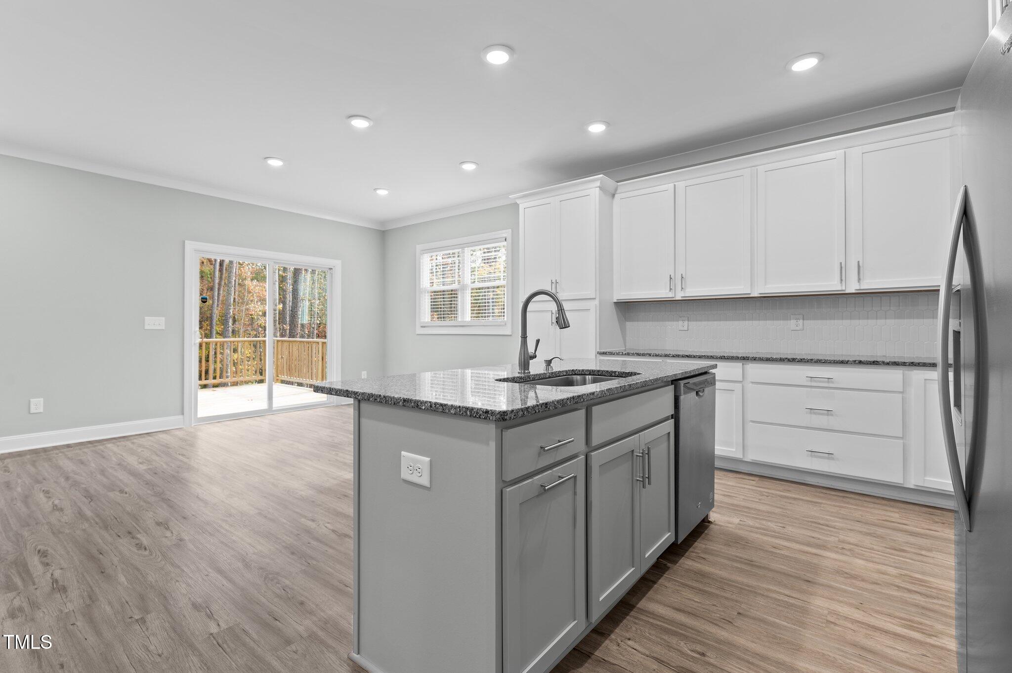 6233 Reagan Lane
