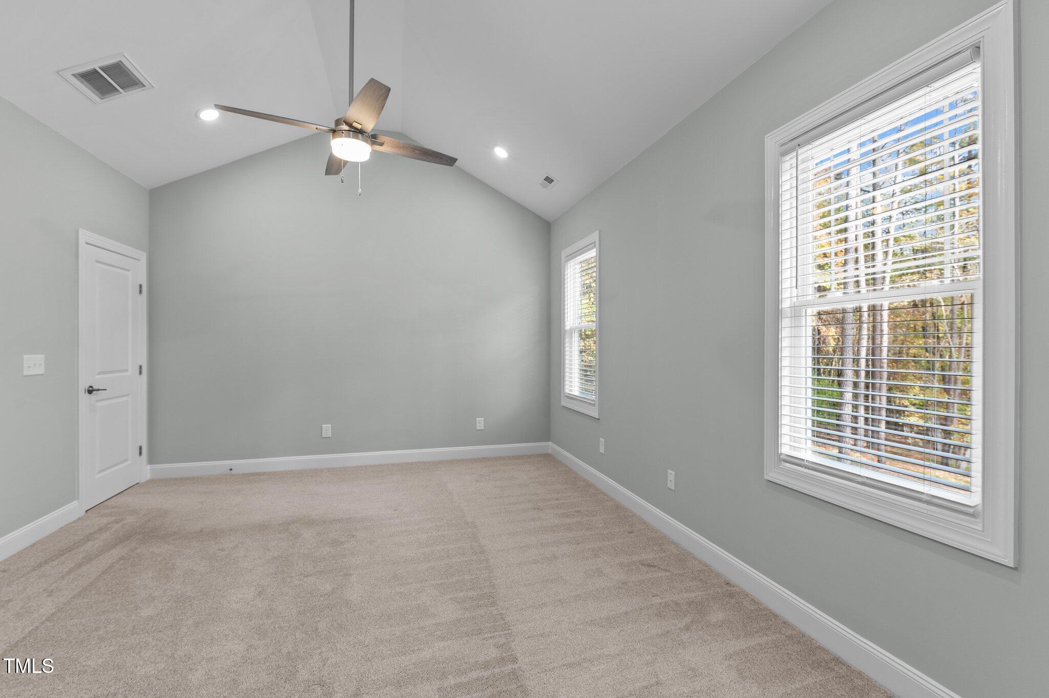 6233 Reagan Lane