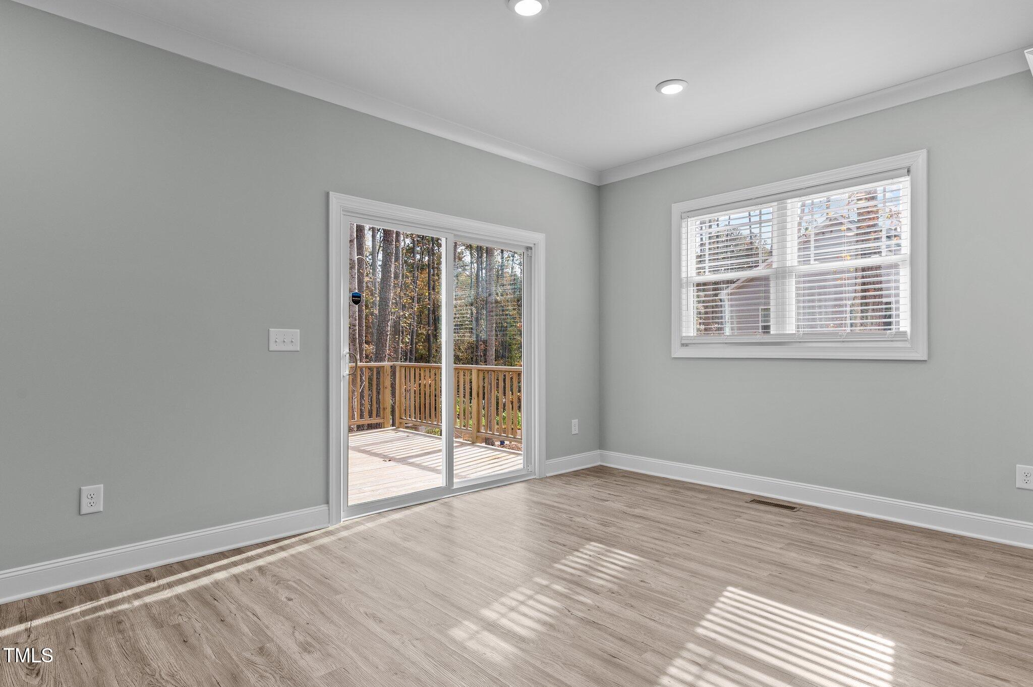 6233 Reagan Lane