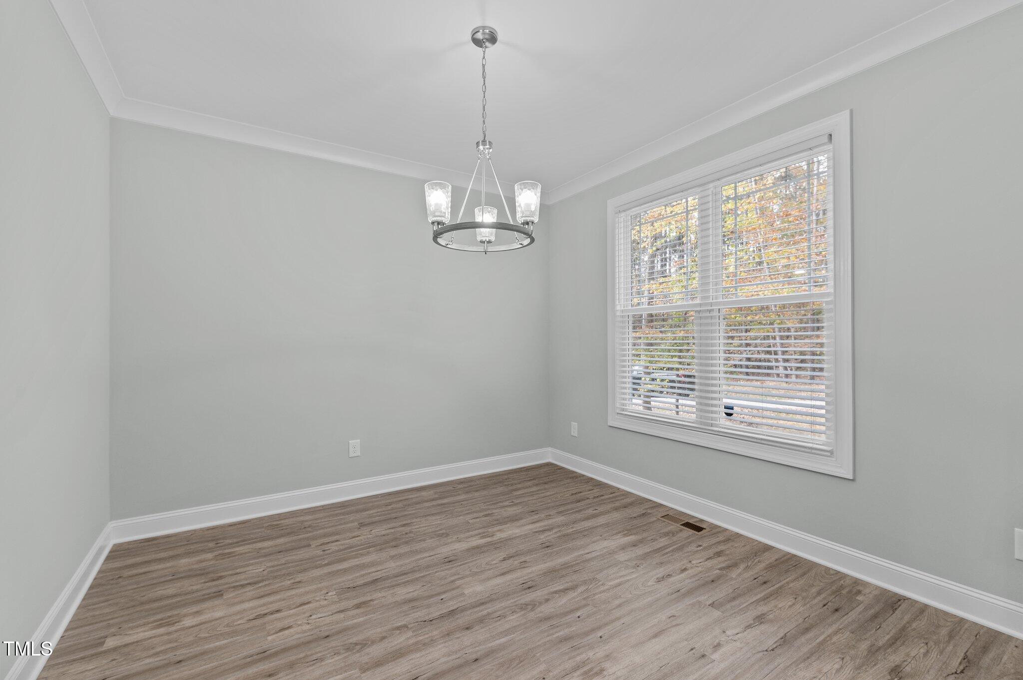 6233 Reagan Lane