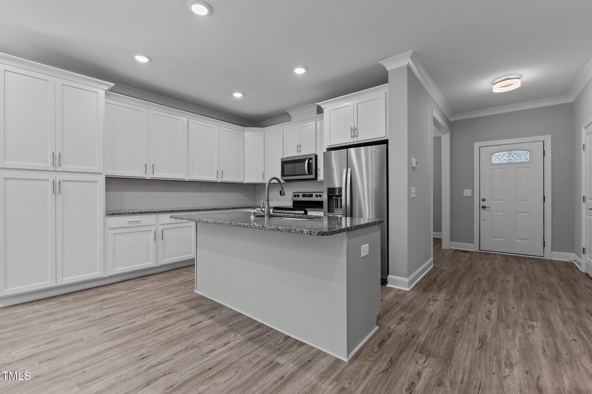 6233 Reagan Lane
