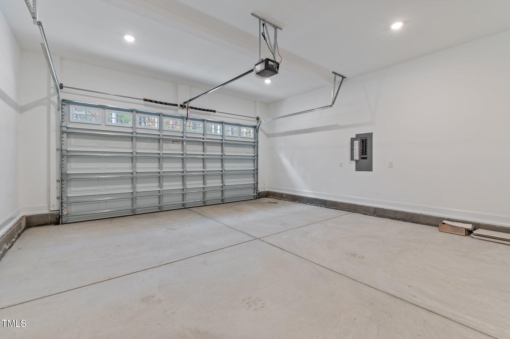 6233 Reagan Lane