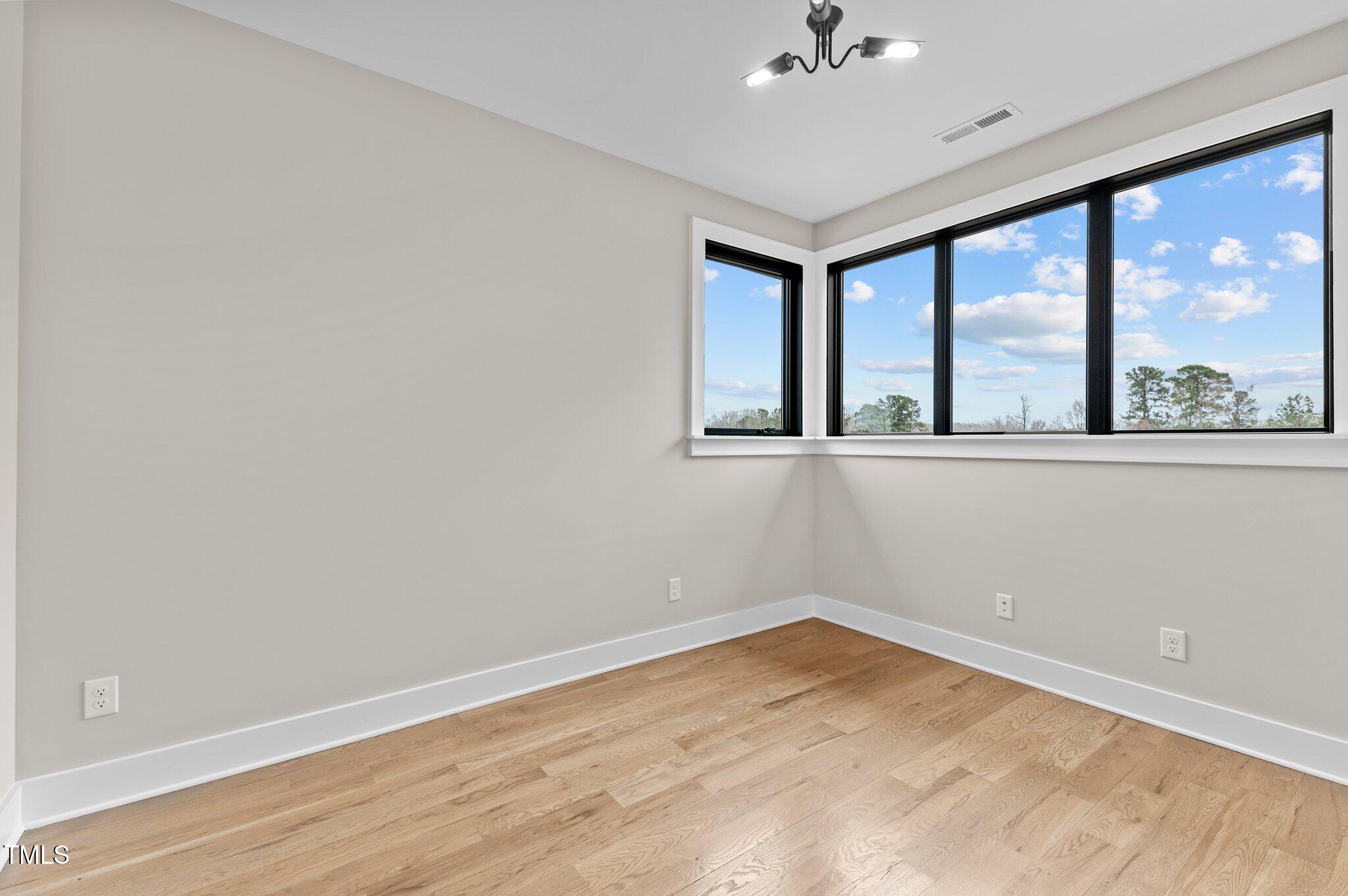 30 Hartwood Lane