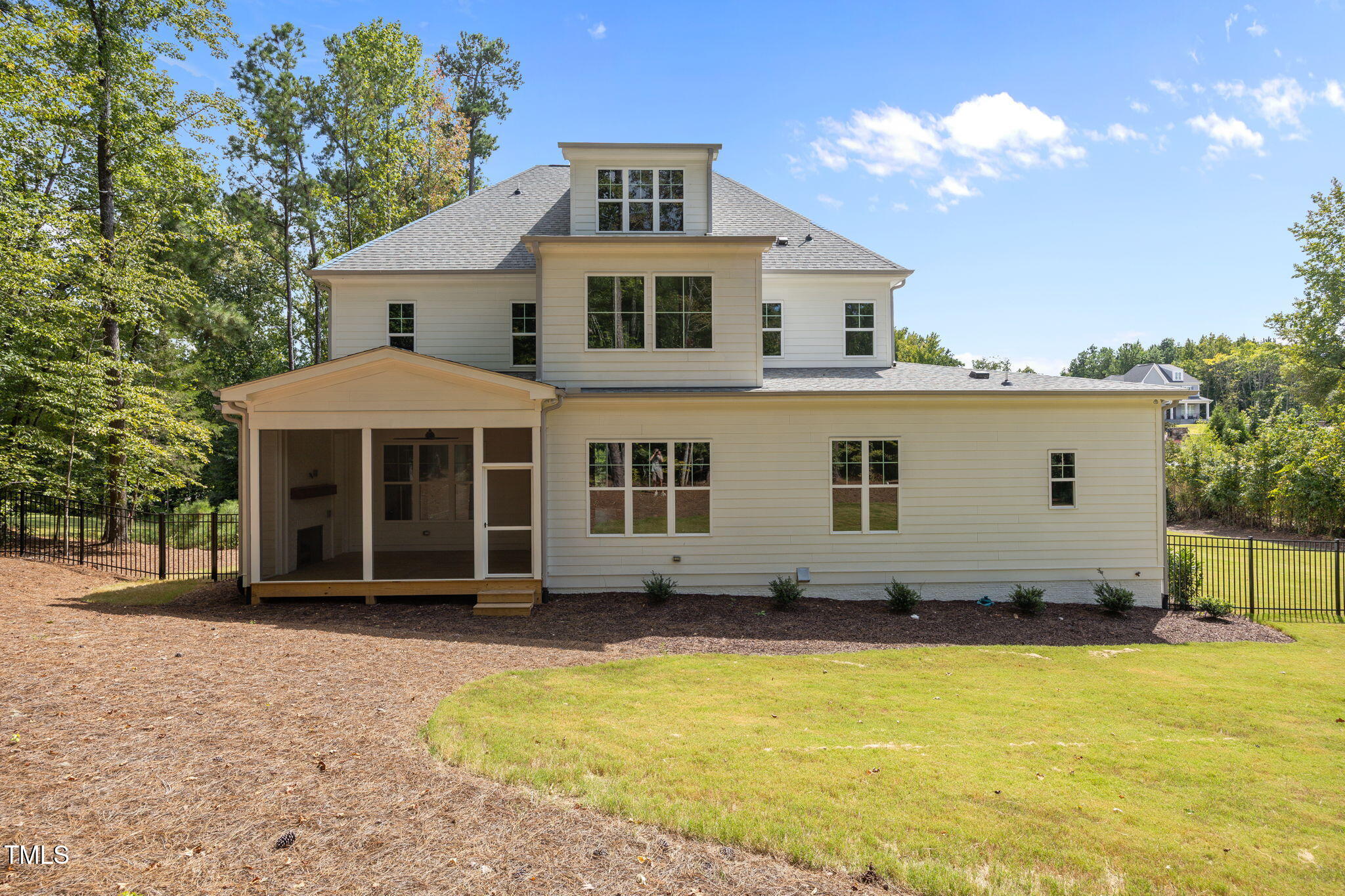2105 Gentry Road