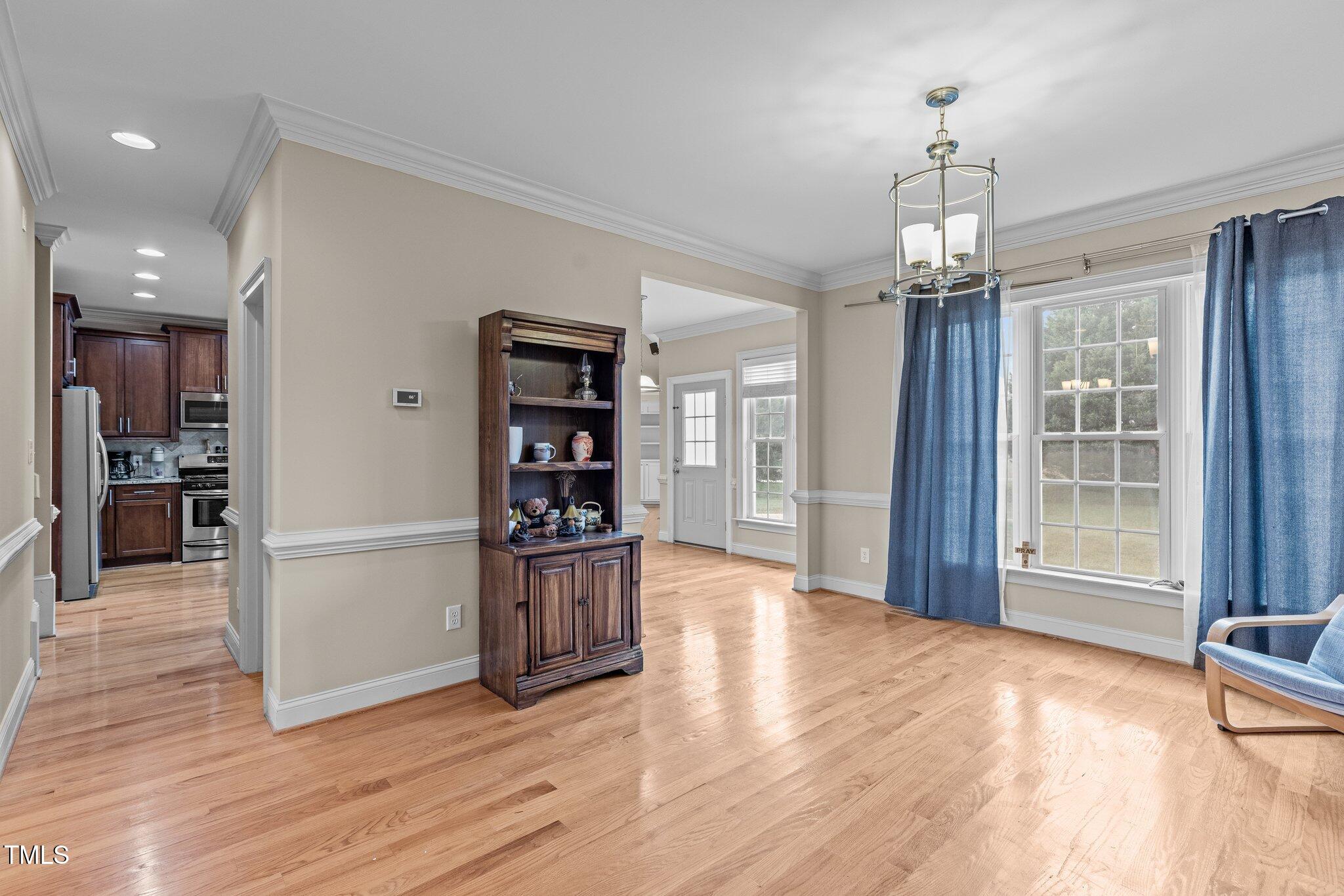 1012 Eagleshire Place