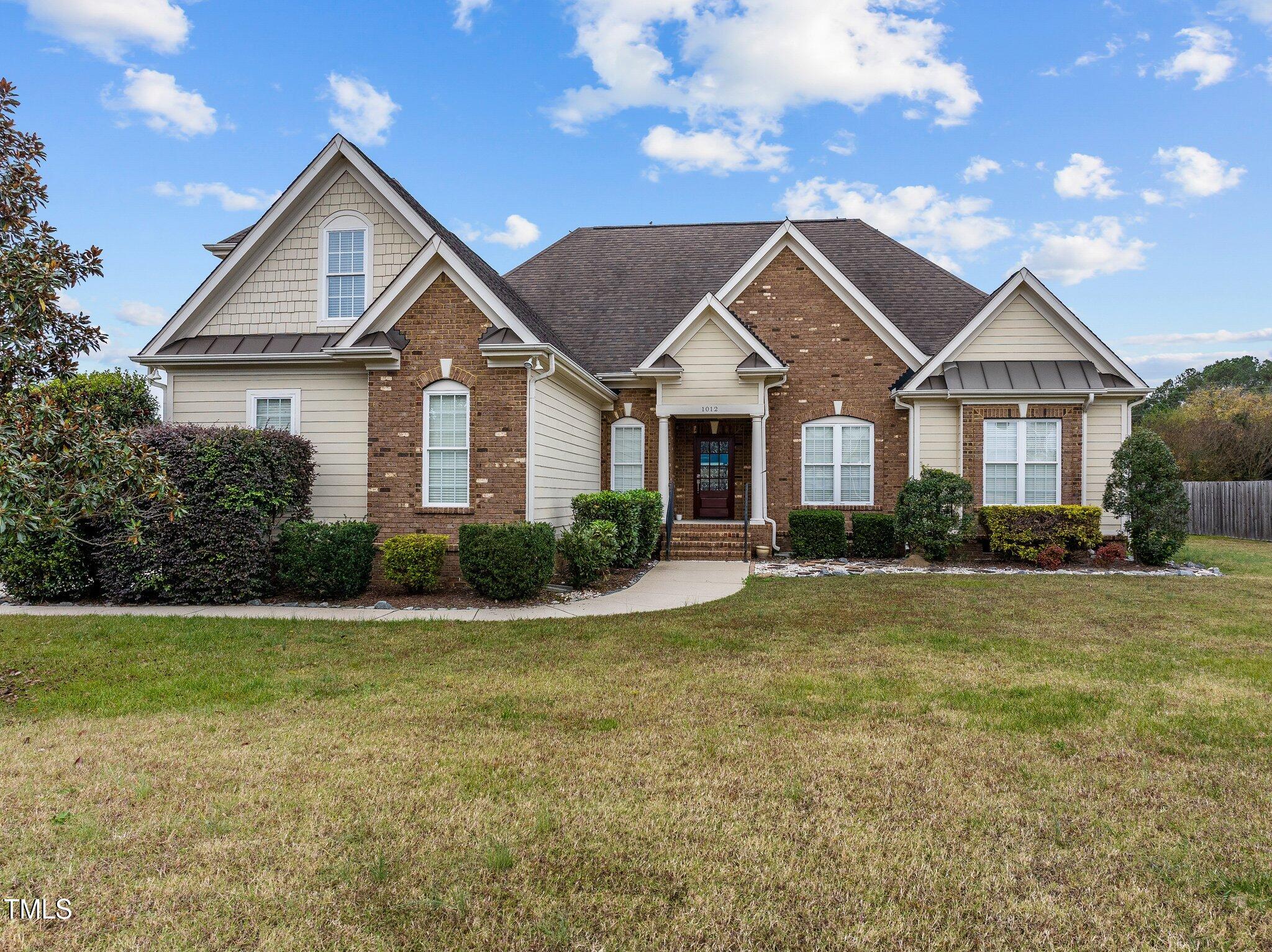1012 Eagleshire Place
