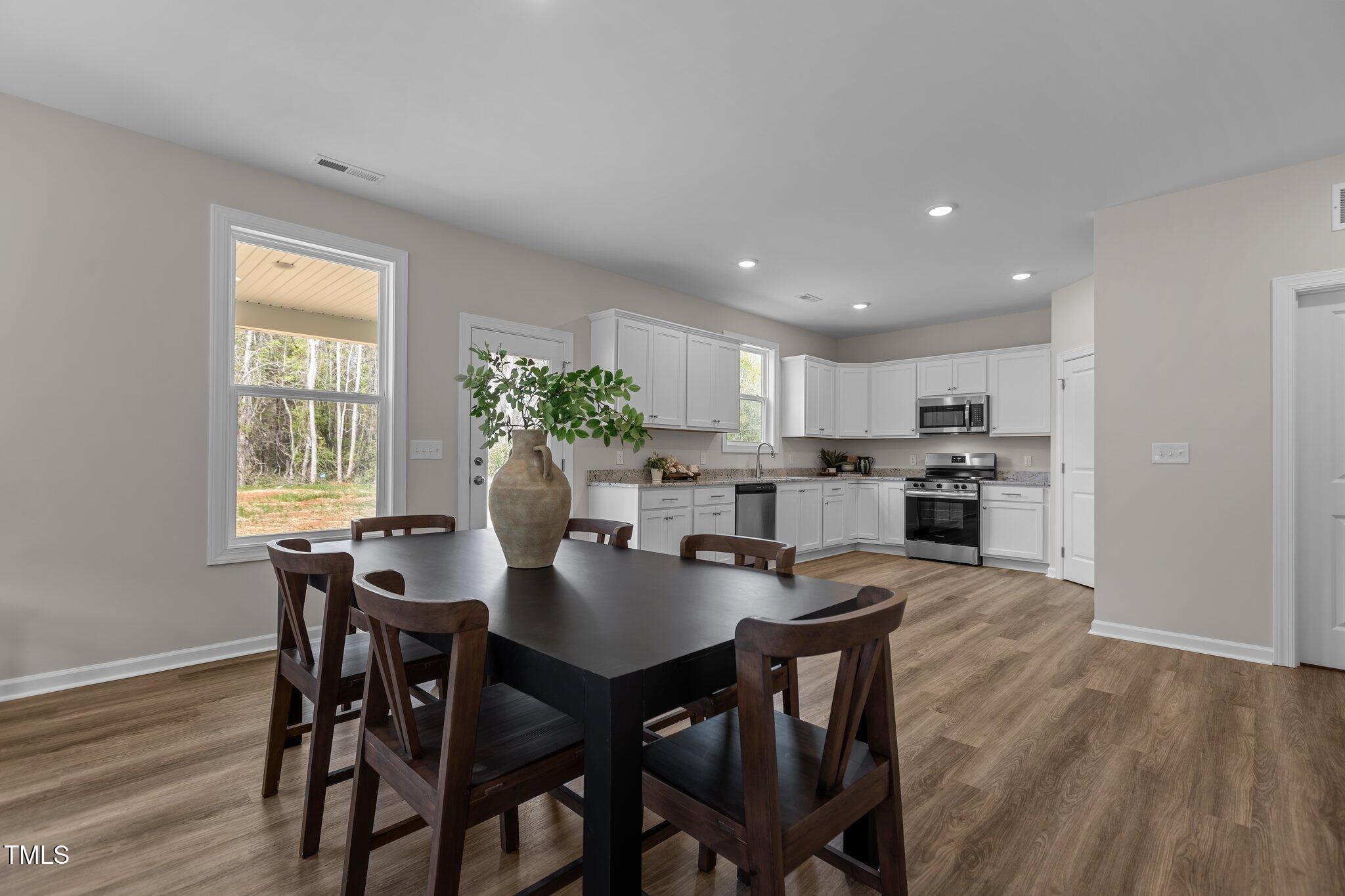 9184 Phoenix Court