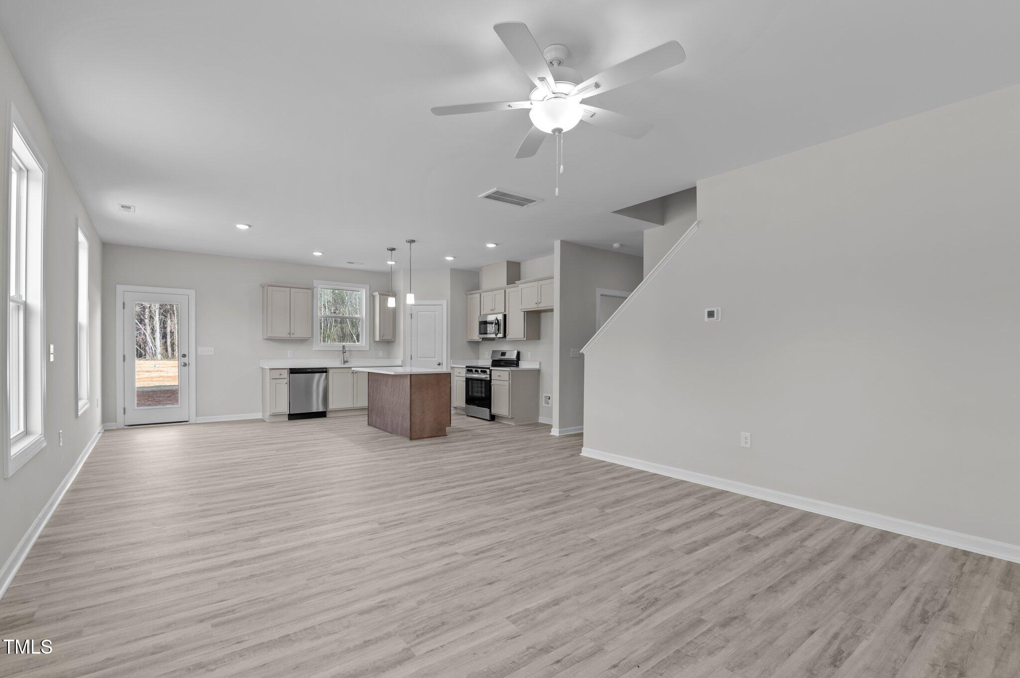 9154 Phoenix Court