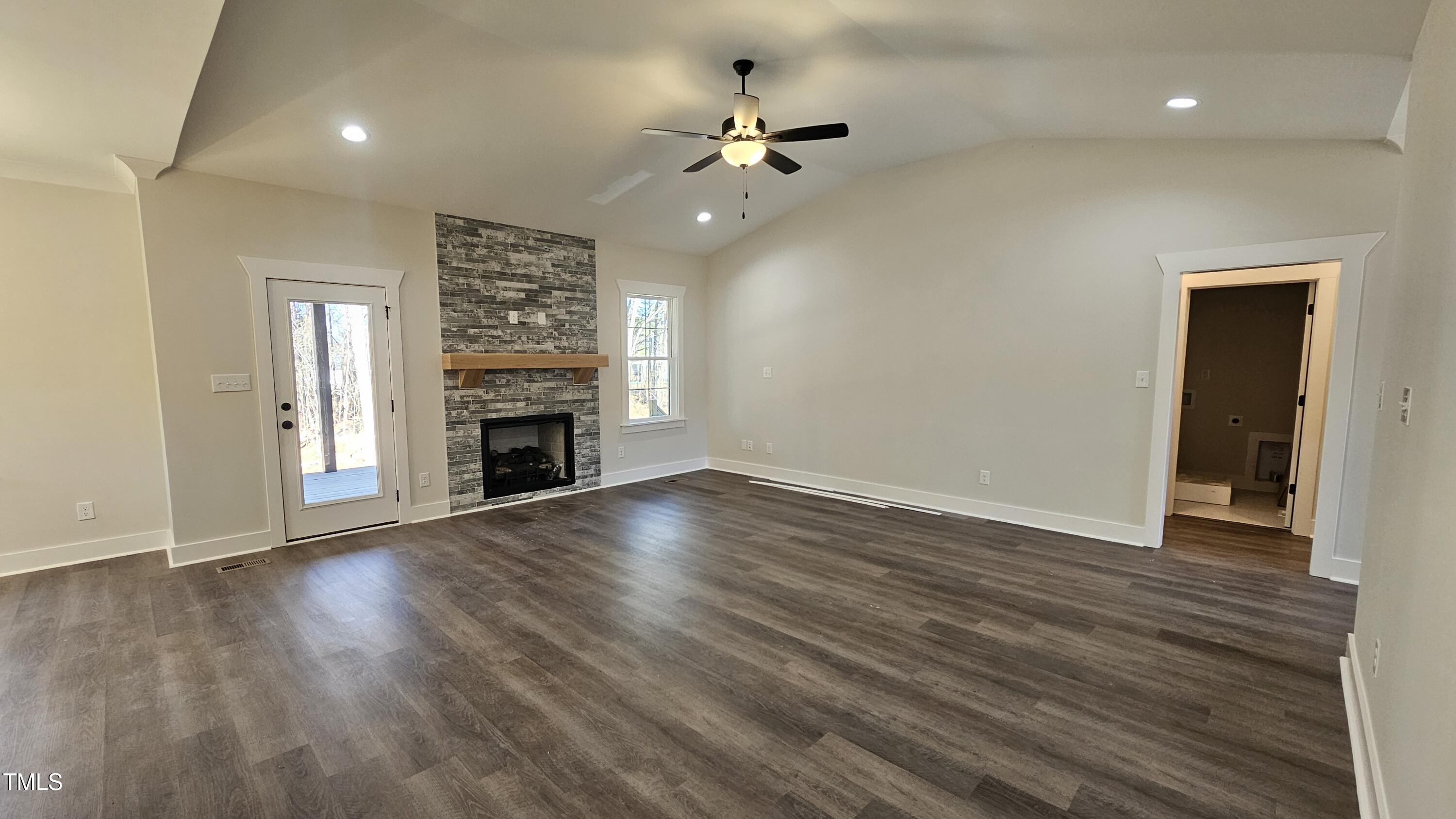 15 Weathered Oak Way