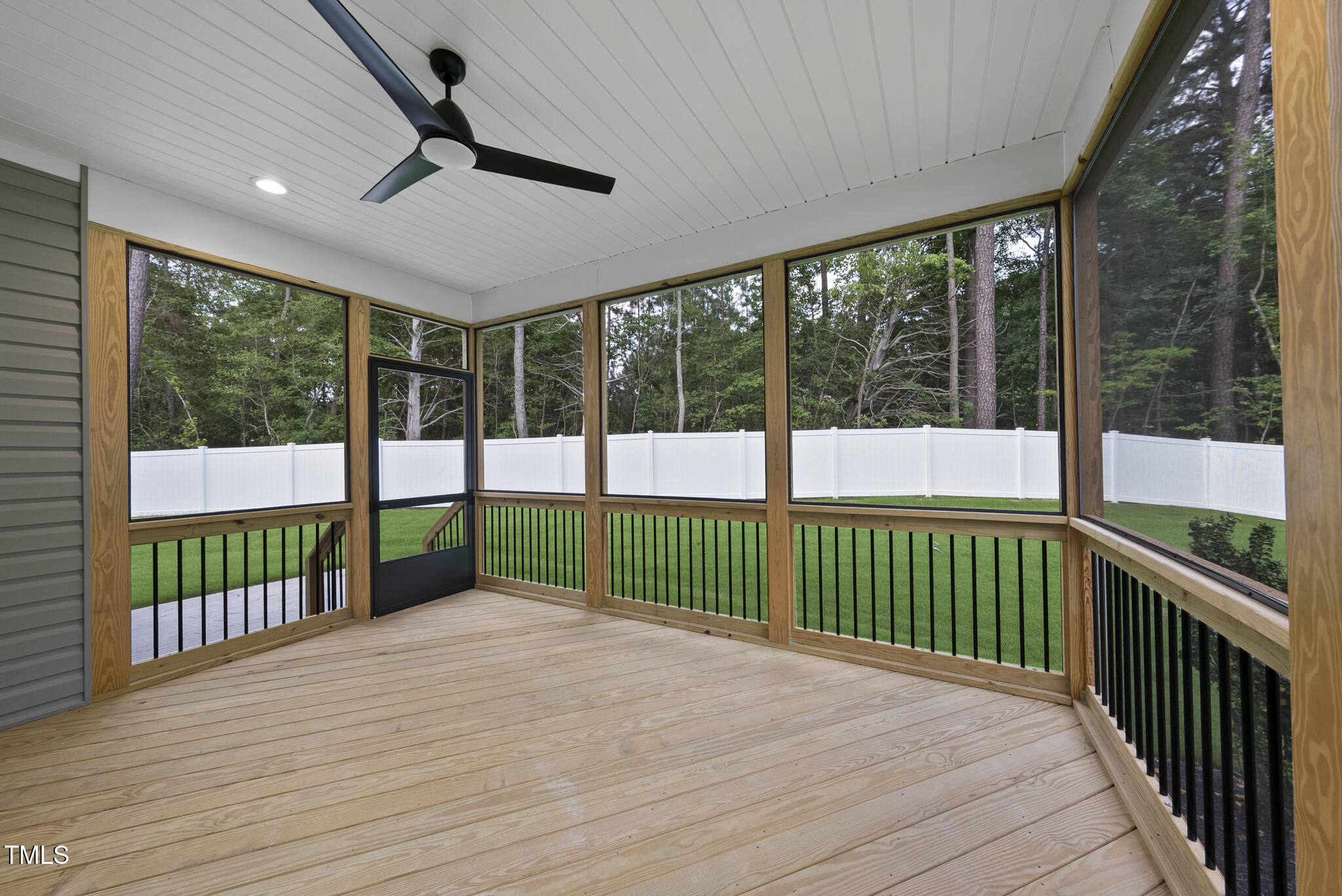 2625 Silver Gate Court