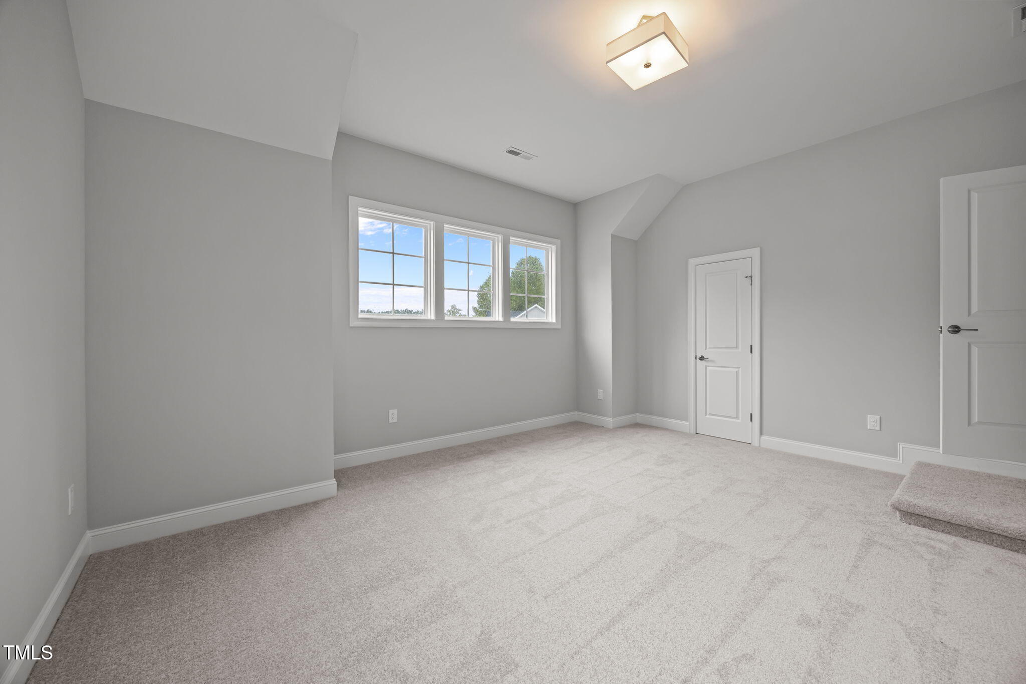 2625 Silver Gate Court
